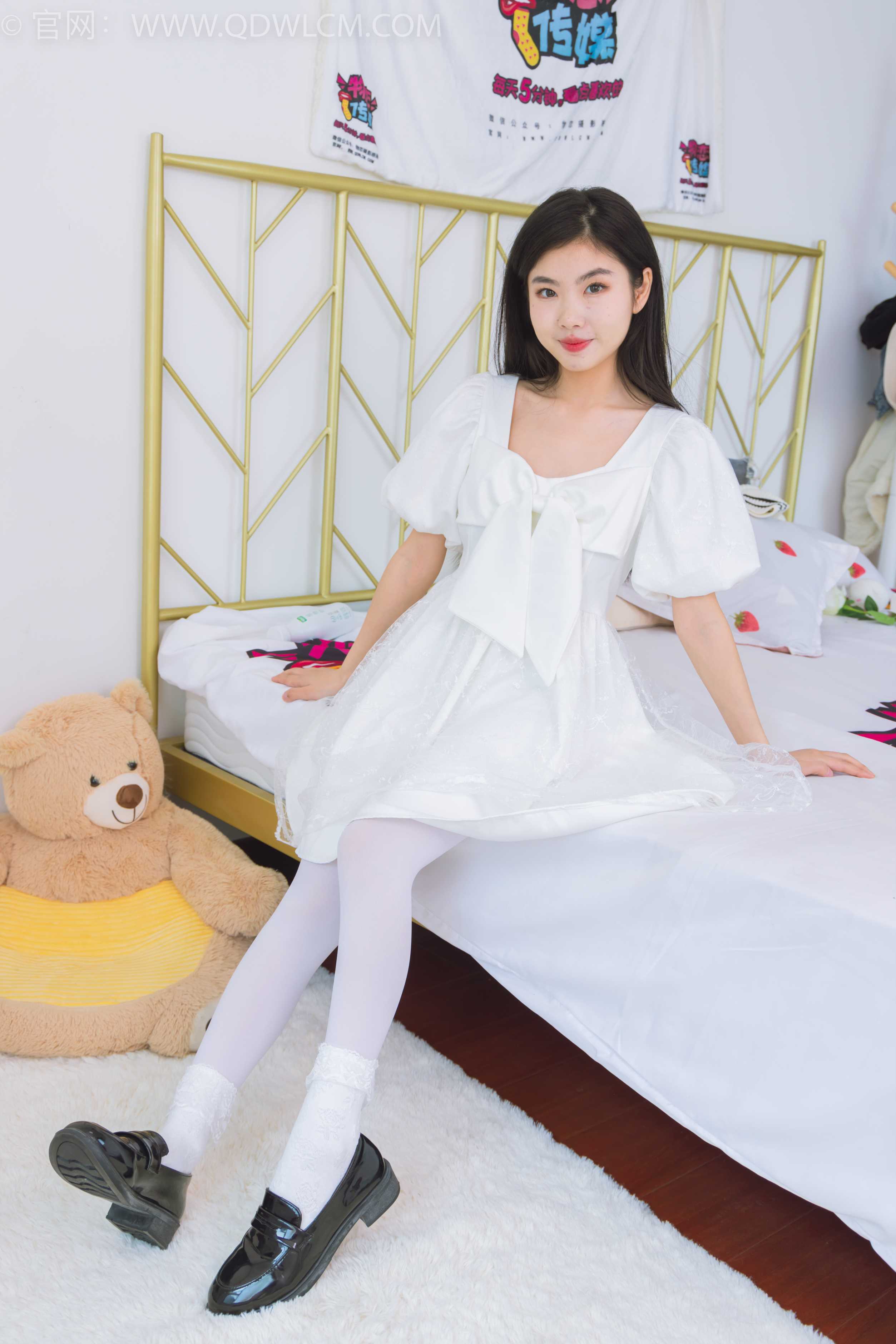 物恋传媒 NO.2018 米米-流星雨滑落 [150P-1V-2.97G]