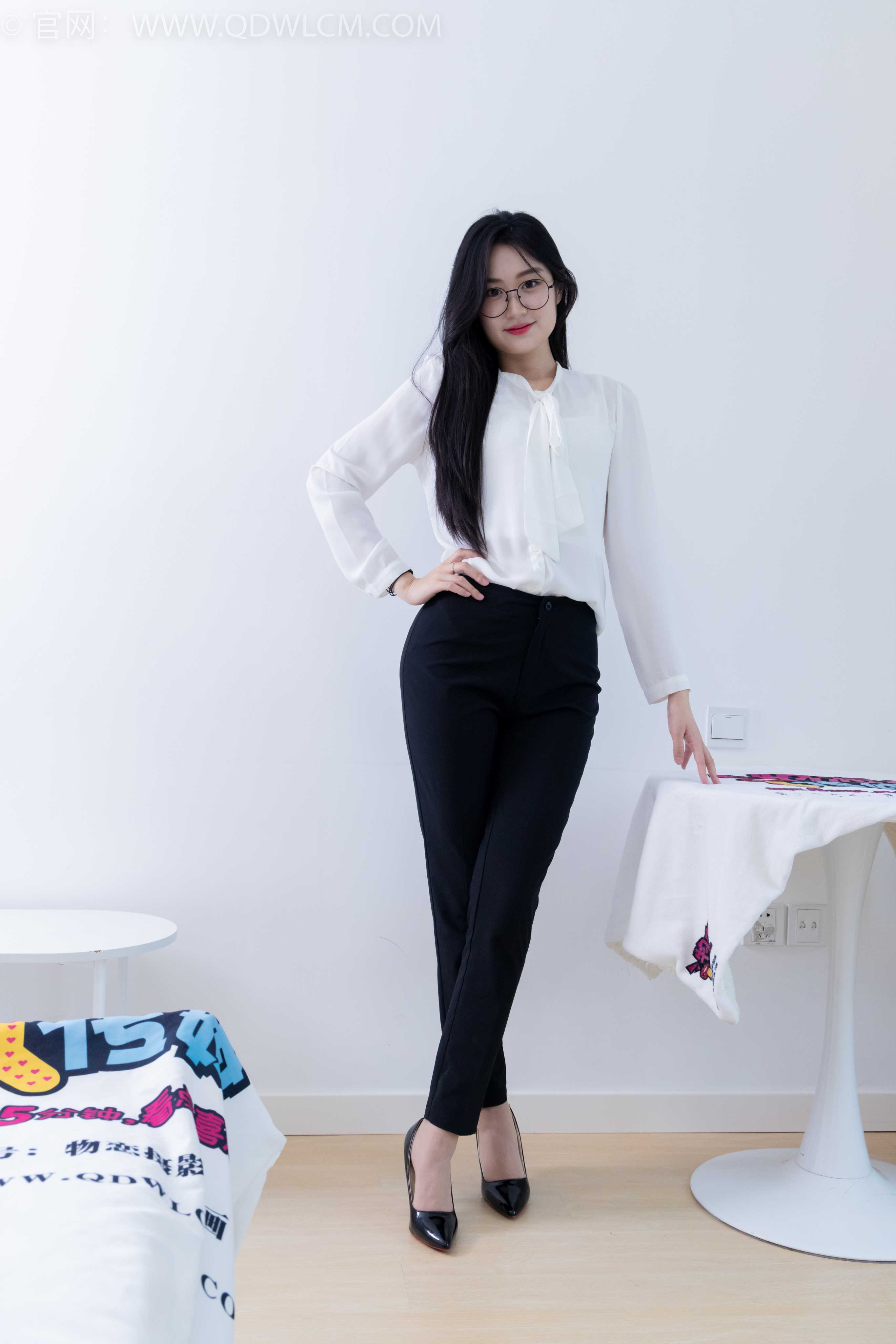 物恋传媒 NO.2022 小敏-心被雾深陷 [200P-1V-5.95G]