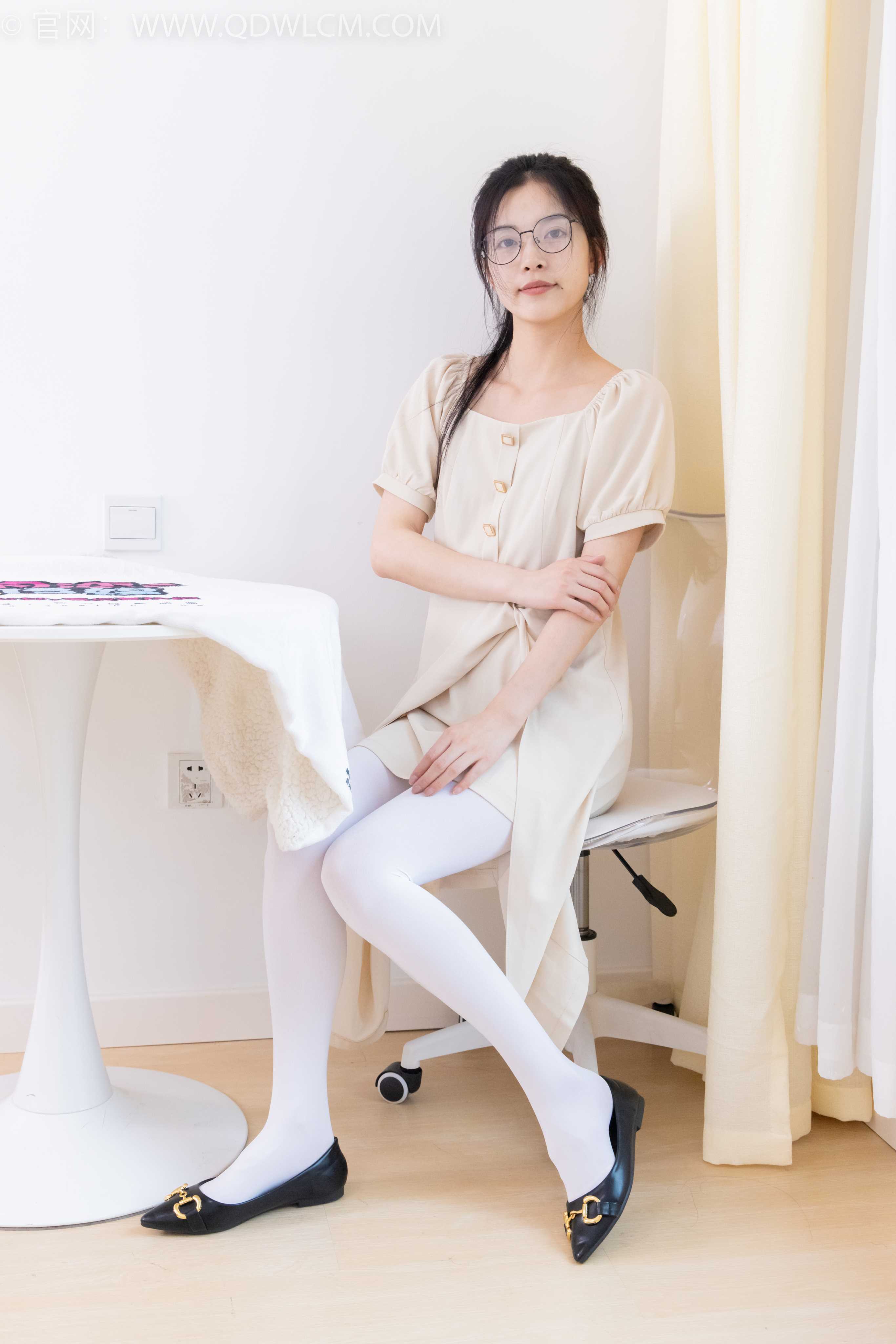 物恋传媒 NO.2029 茯苓-橘色暖霞 [240P-1V-7.41G]