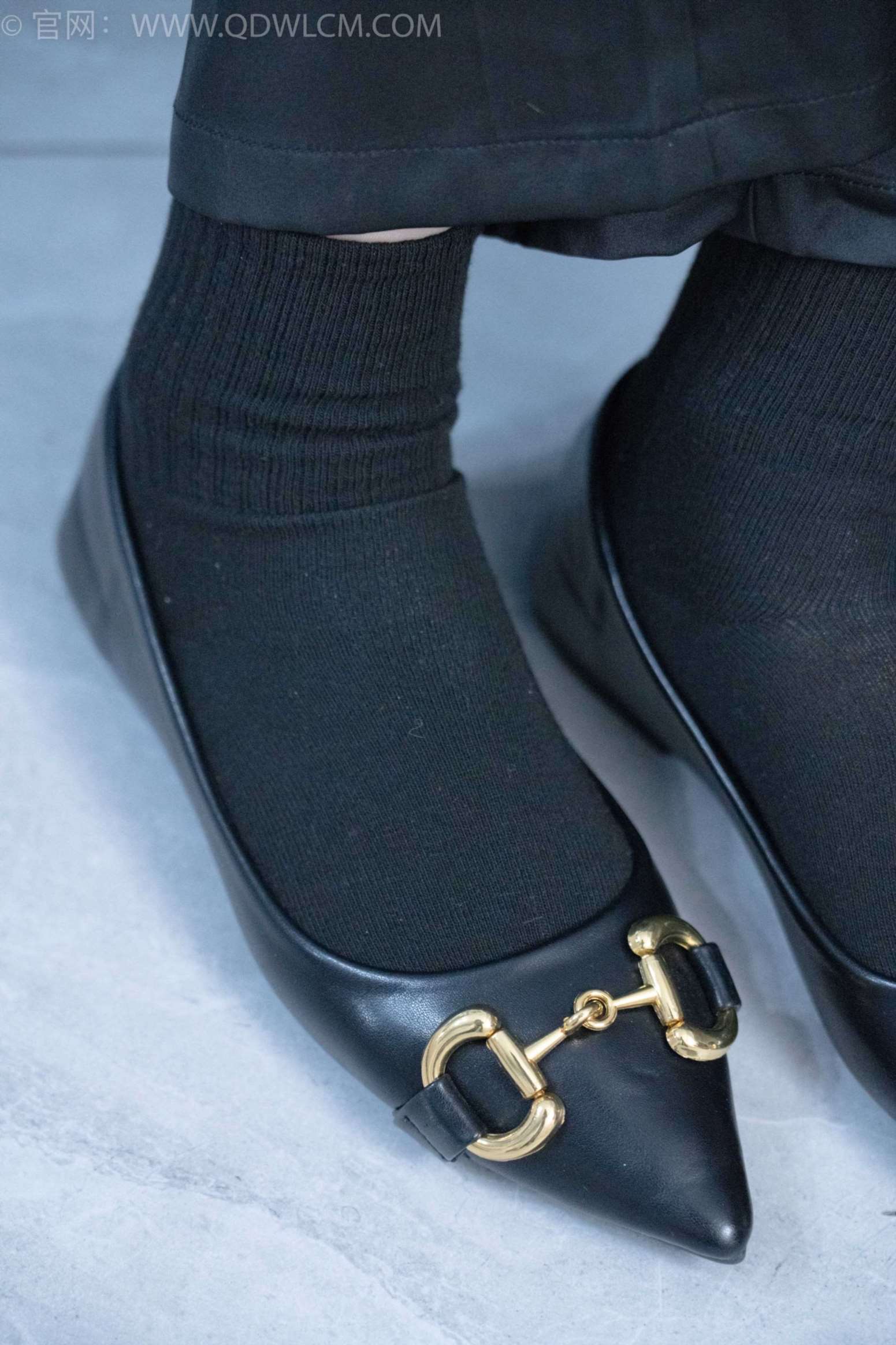 物恋传媒 NO.2047 川川-讨厌雨天 [160P-1V-7.49G]