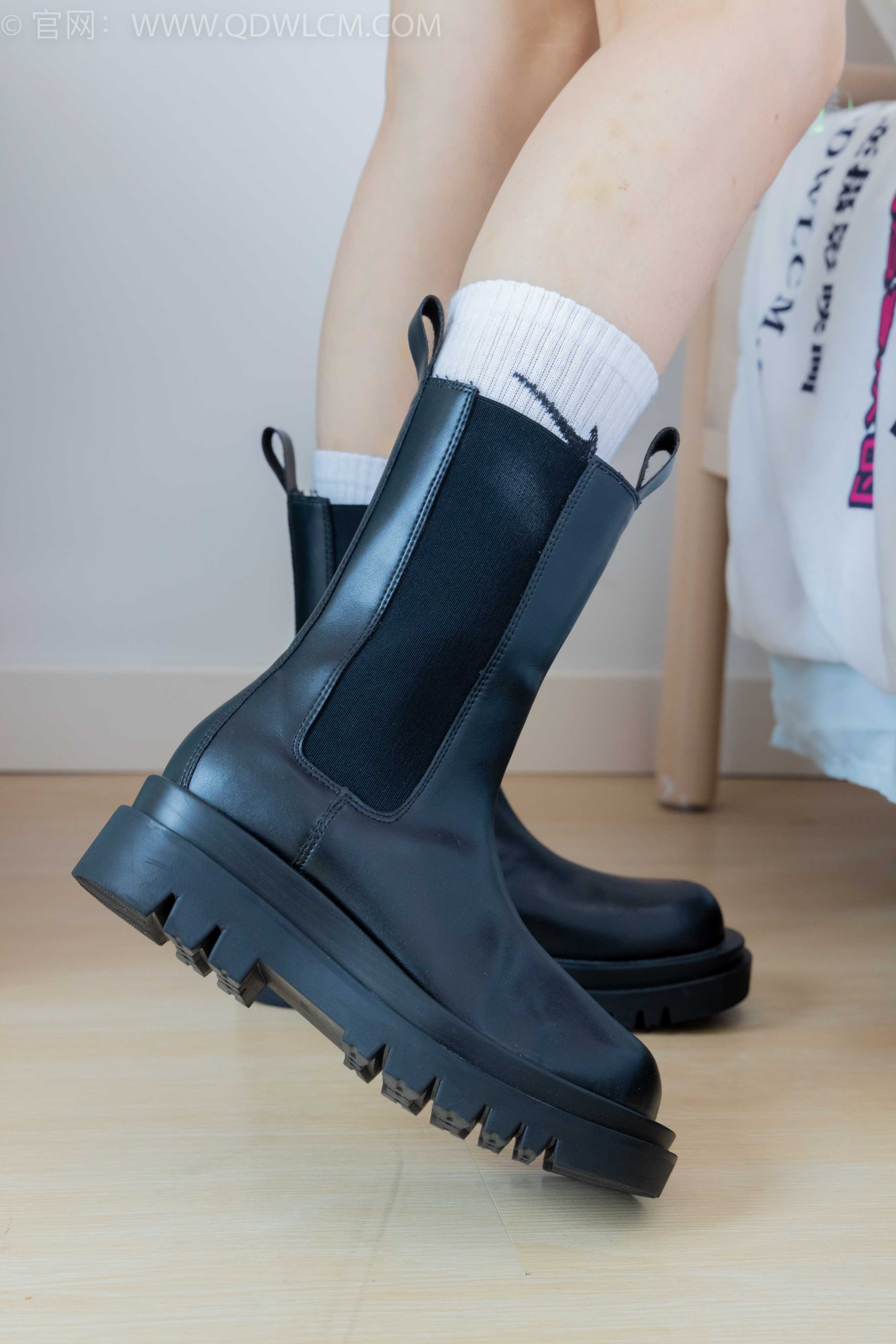 物恋传媒 NO.2050 菜菜-枫叶黄  [150P1V-4.50GB]