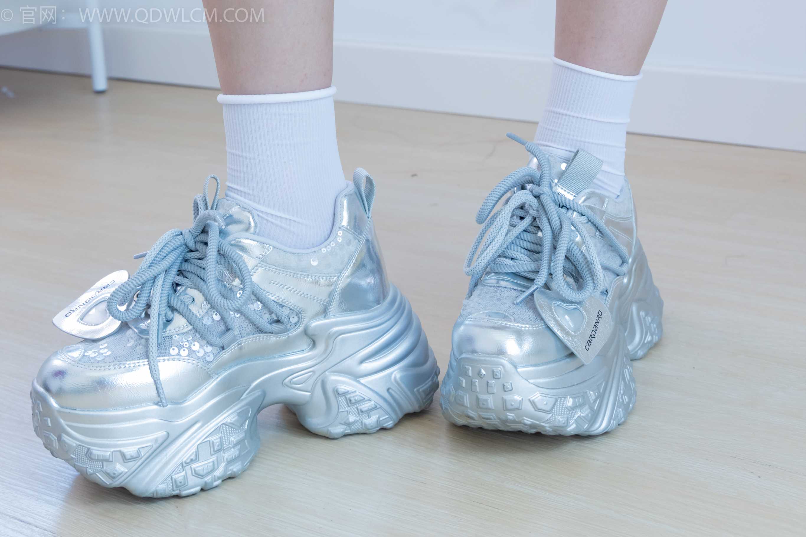 物恋传媒 NO.2051 舒舒-一地白雪  [150P1V-3.95GB]