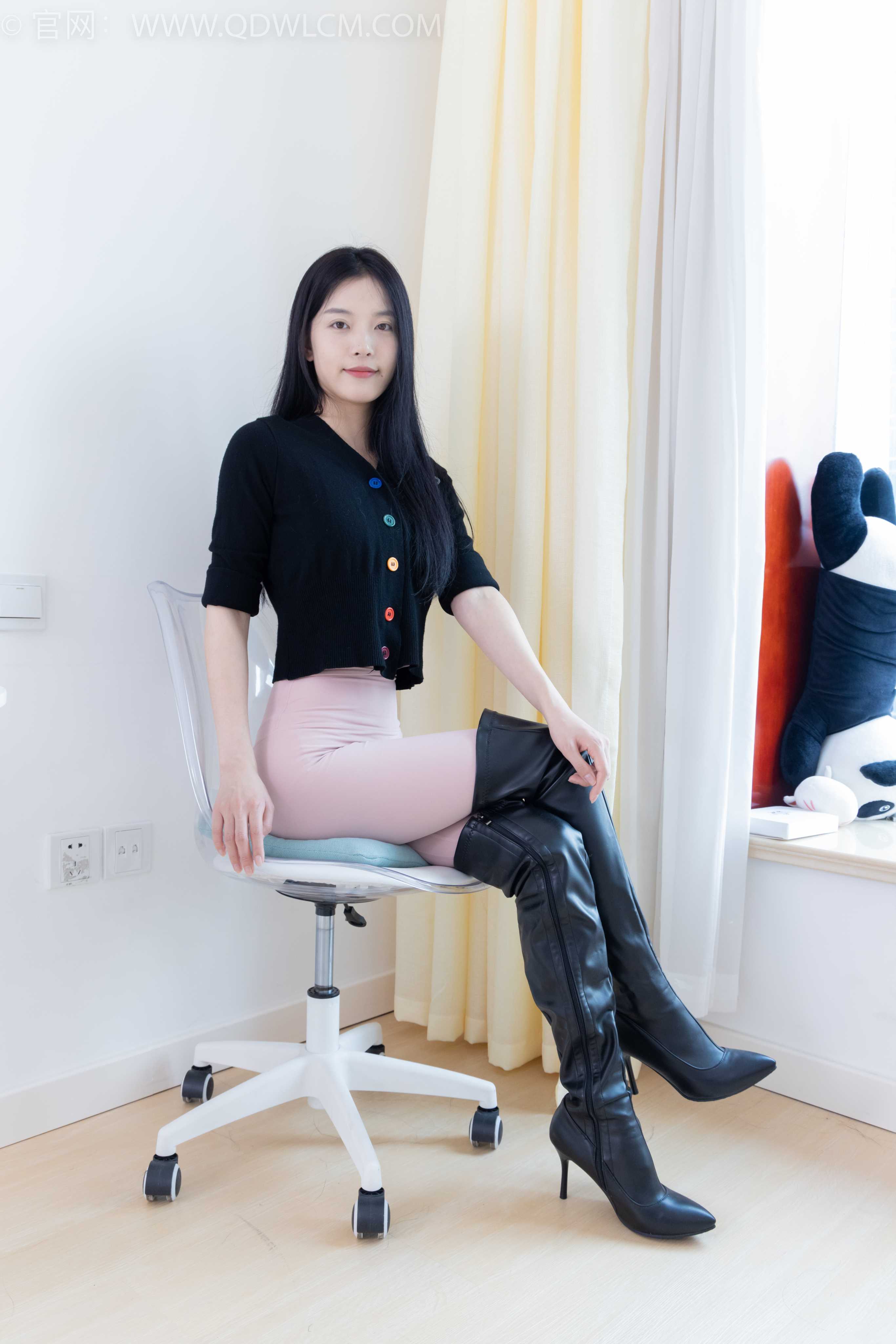 物恋传媒 NO.2055 茯苓-恋爱百分百  [150P1V-3.94GB]