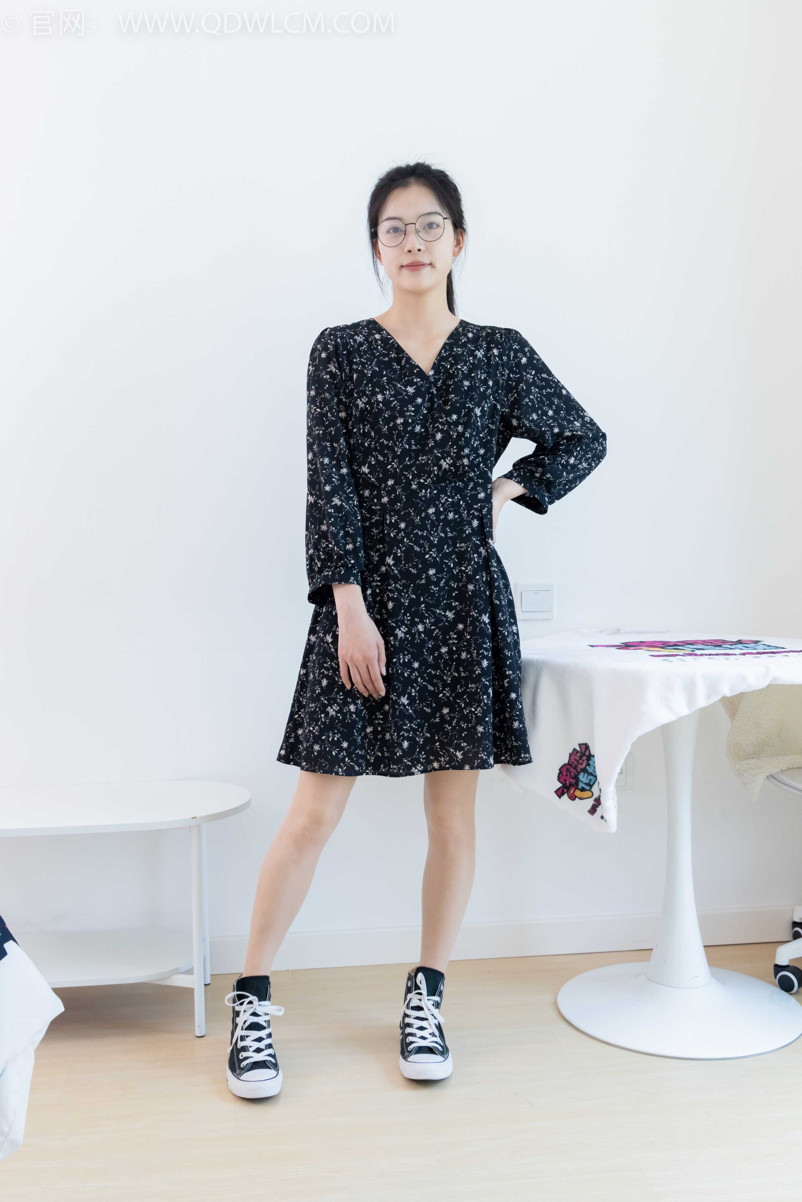 物恋传媒 NO.2075 茯苓-灰色头像  [150P1V-4.57GB]