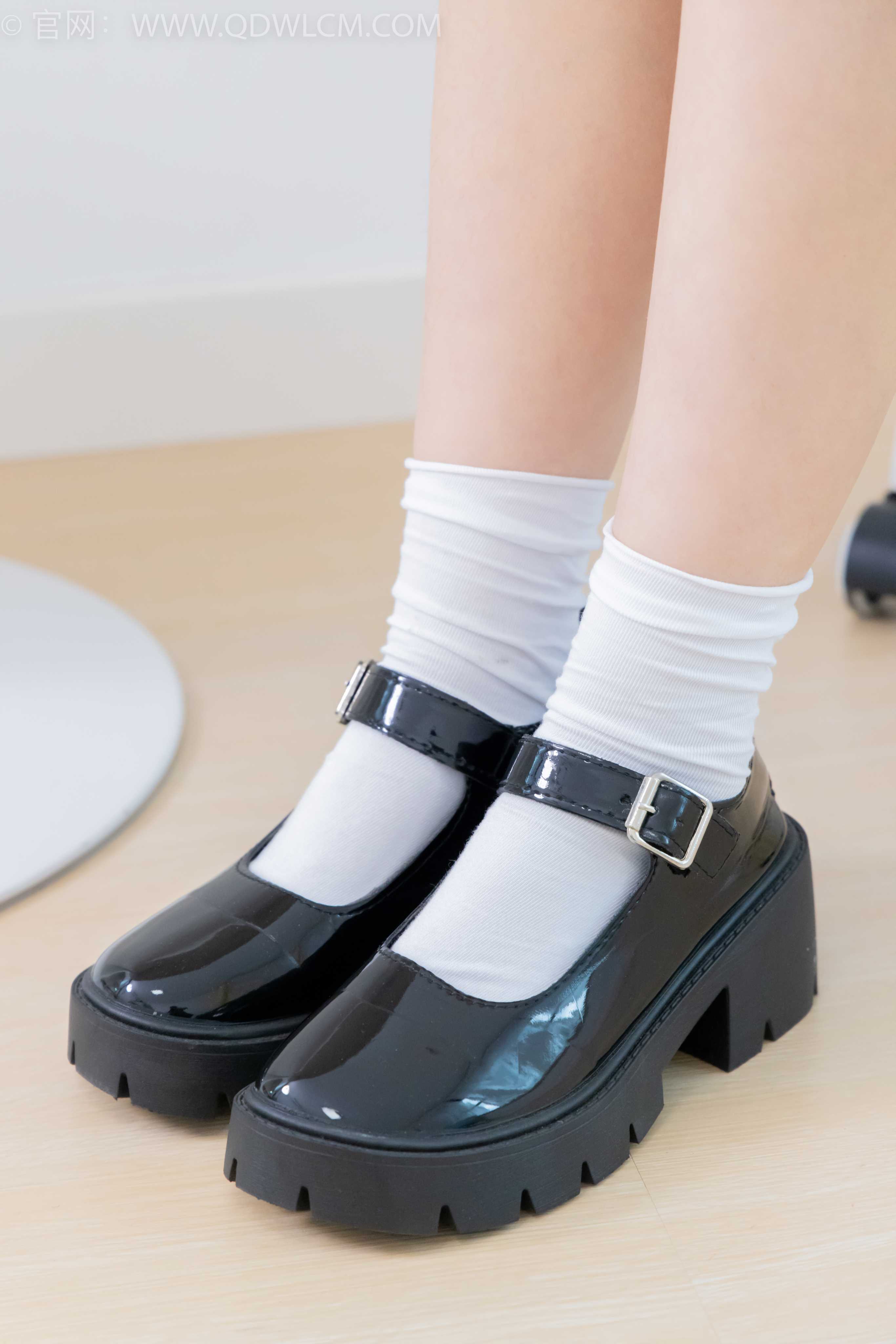 物恋传媒 NO.2081 露露-晨间的寂静  [150P1V-3.61GB]