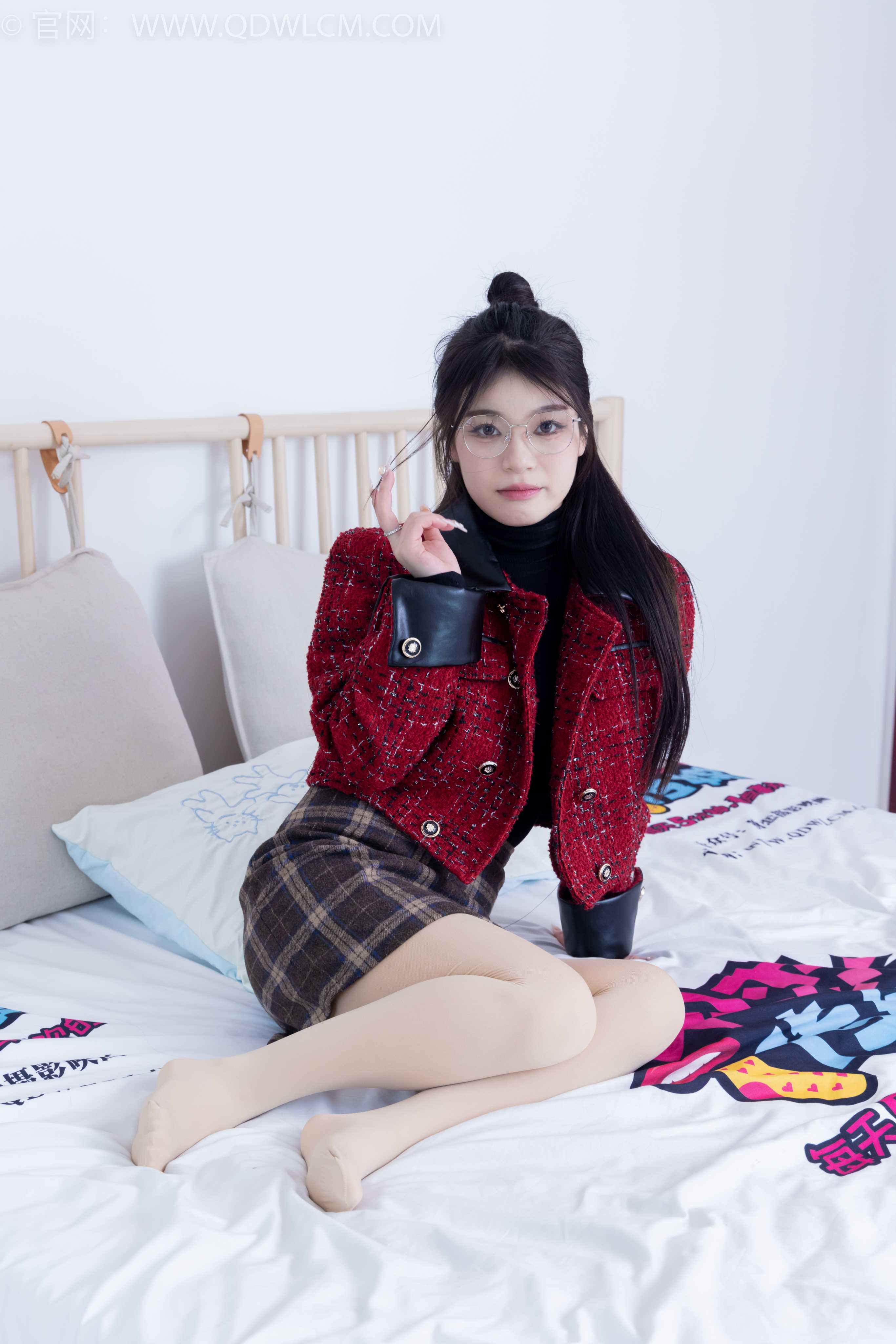 物恋传媒 NO.2084 闪闪-华灯初上  [160P1V-3.81GB]