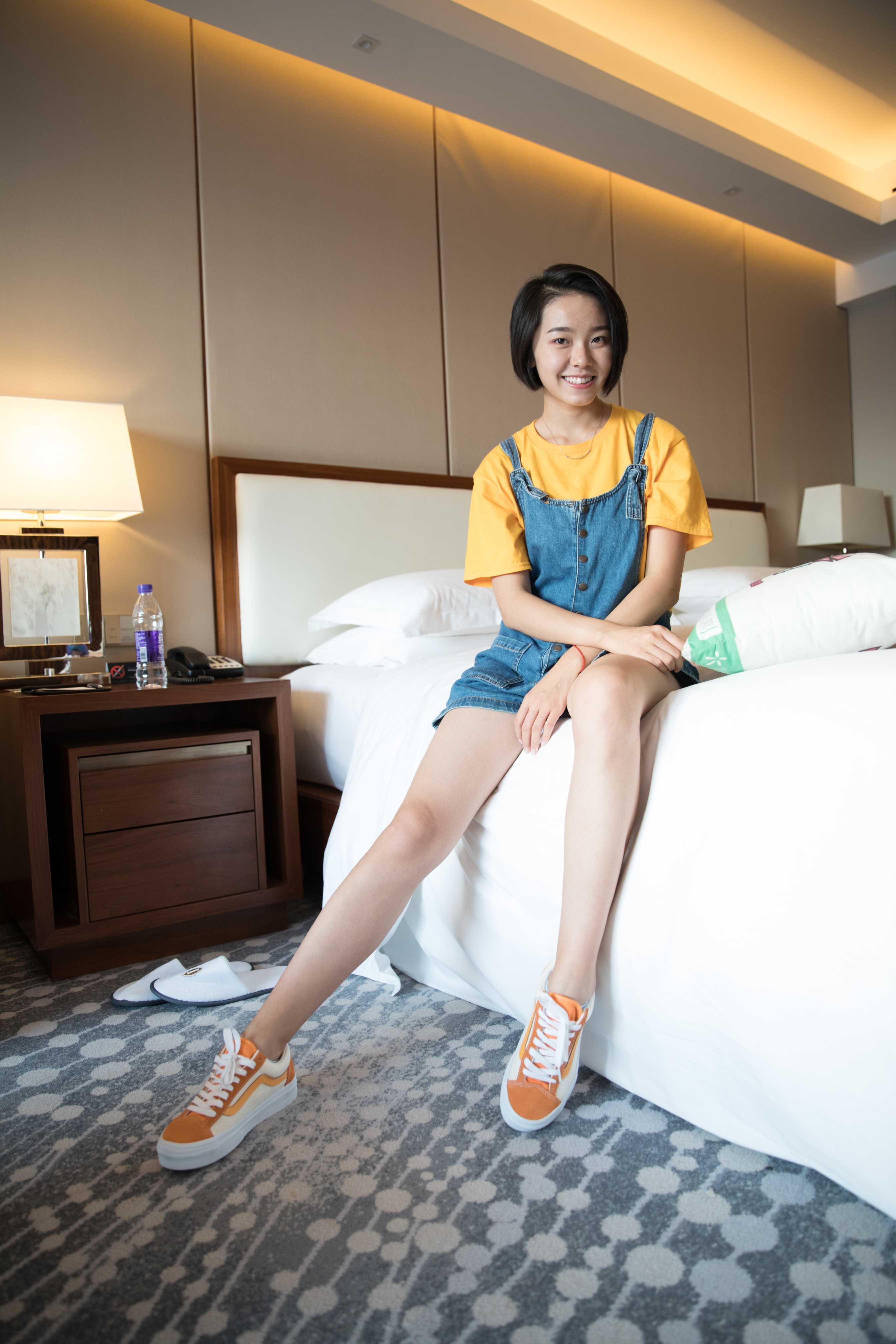 物恋传媒 No.210 小飞-超治愈的笑容  [167P+1V3.04G]