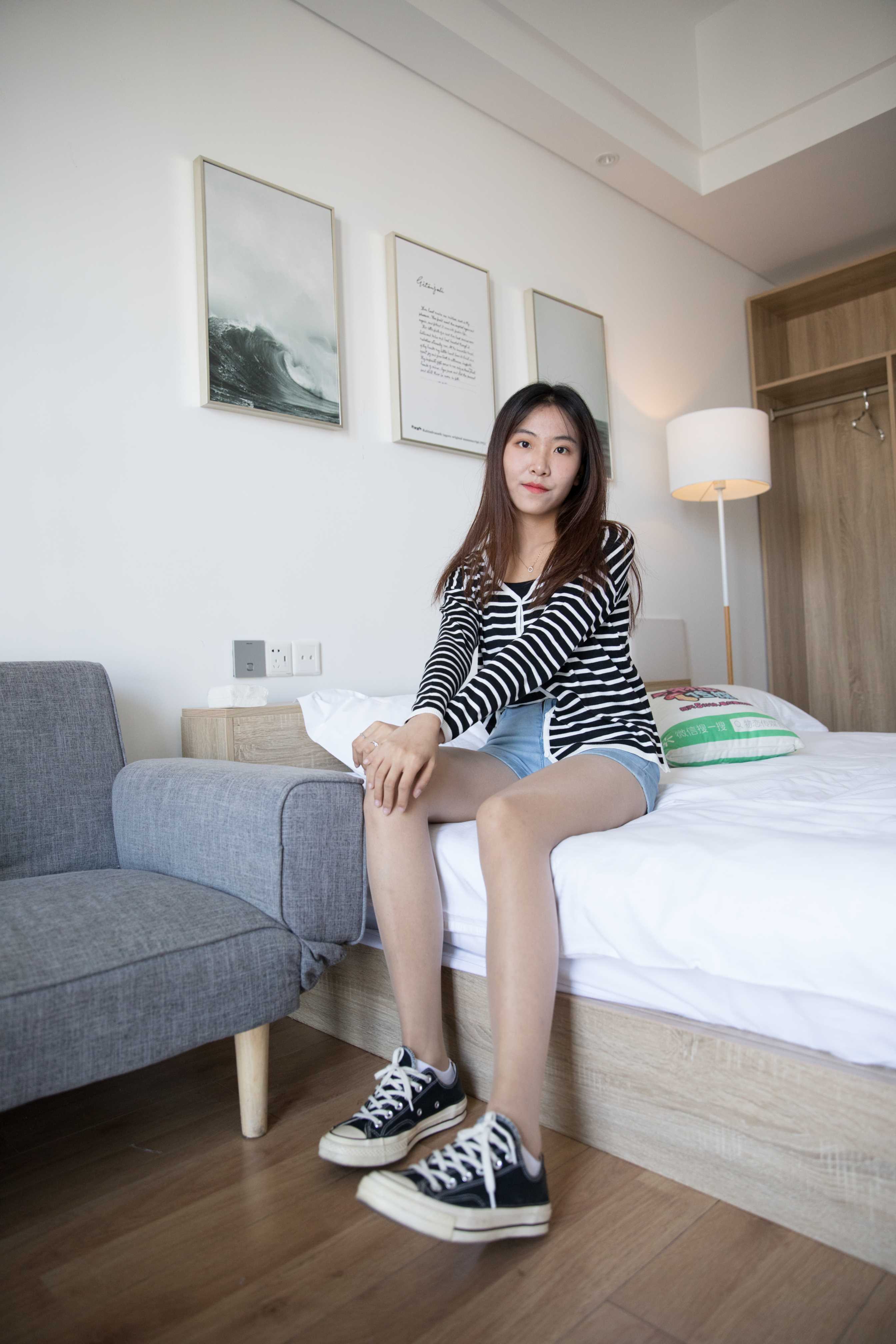 物恋传媒 No.219 elise-在星星月亮的下面，遇到你  [214P+1V5.29G]