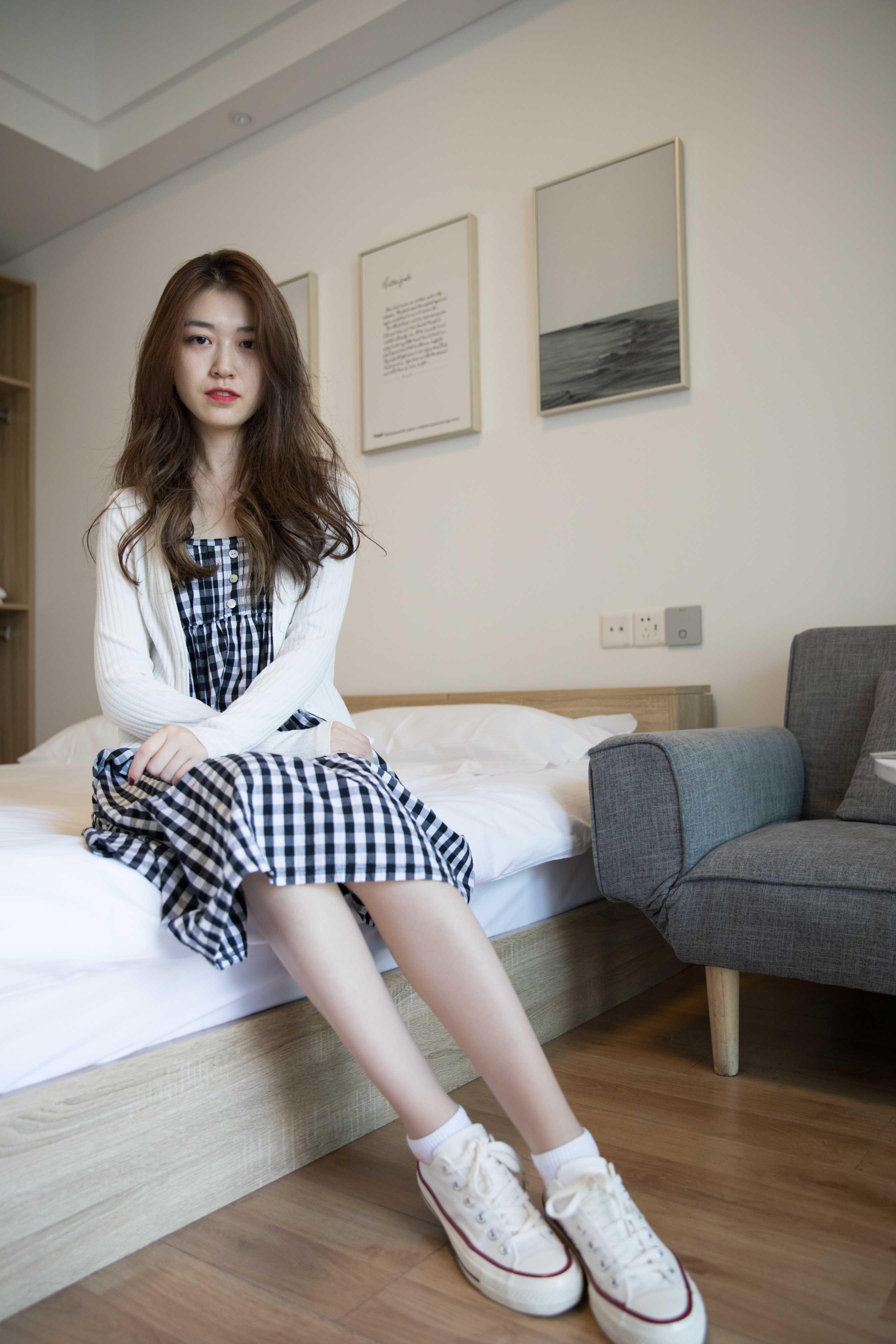 物恋传媒 No.220 佳琪-小清新里的感姓  [189P+1V5.45G]