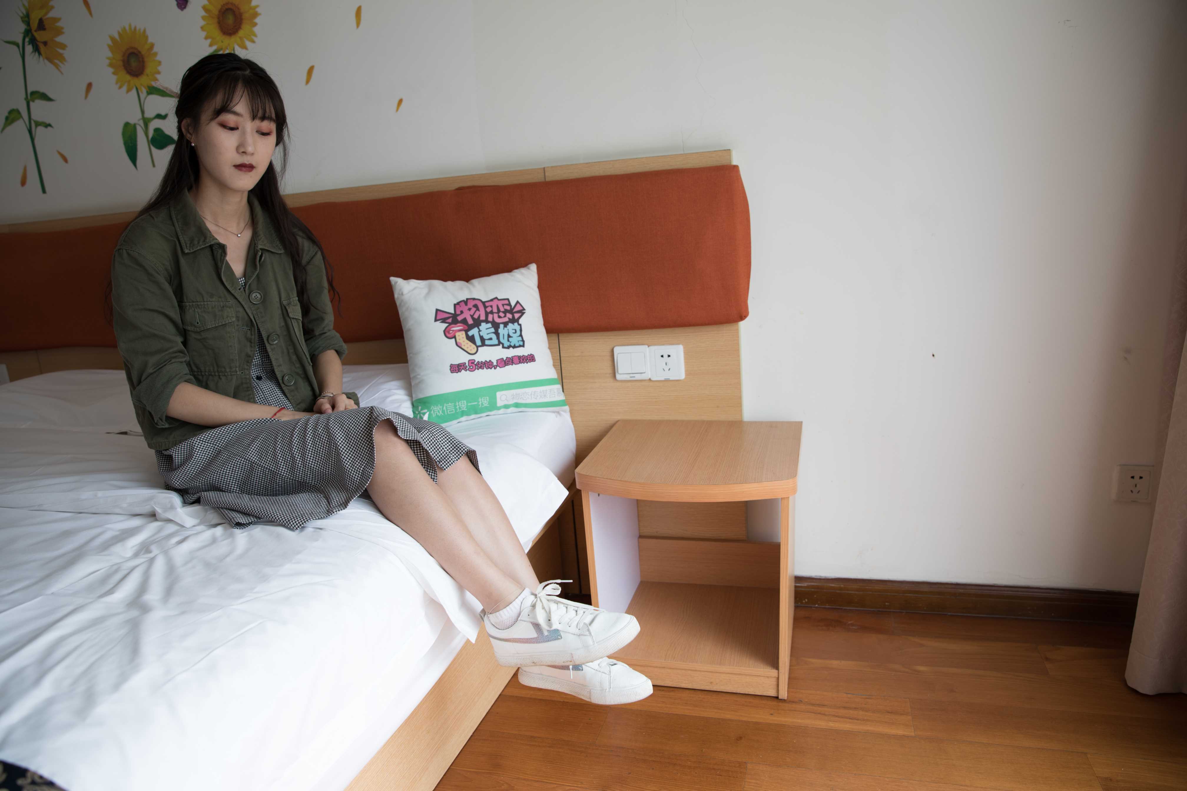 物恋传媒 No.221 冬冬-温柔如水，贤淑如你  [209P+1V5.28G]