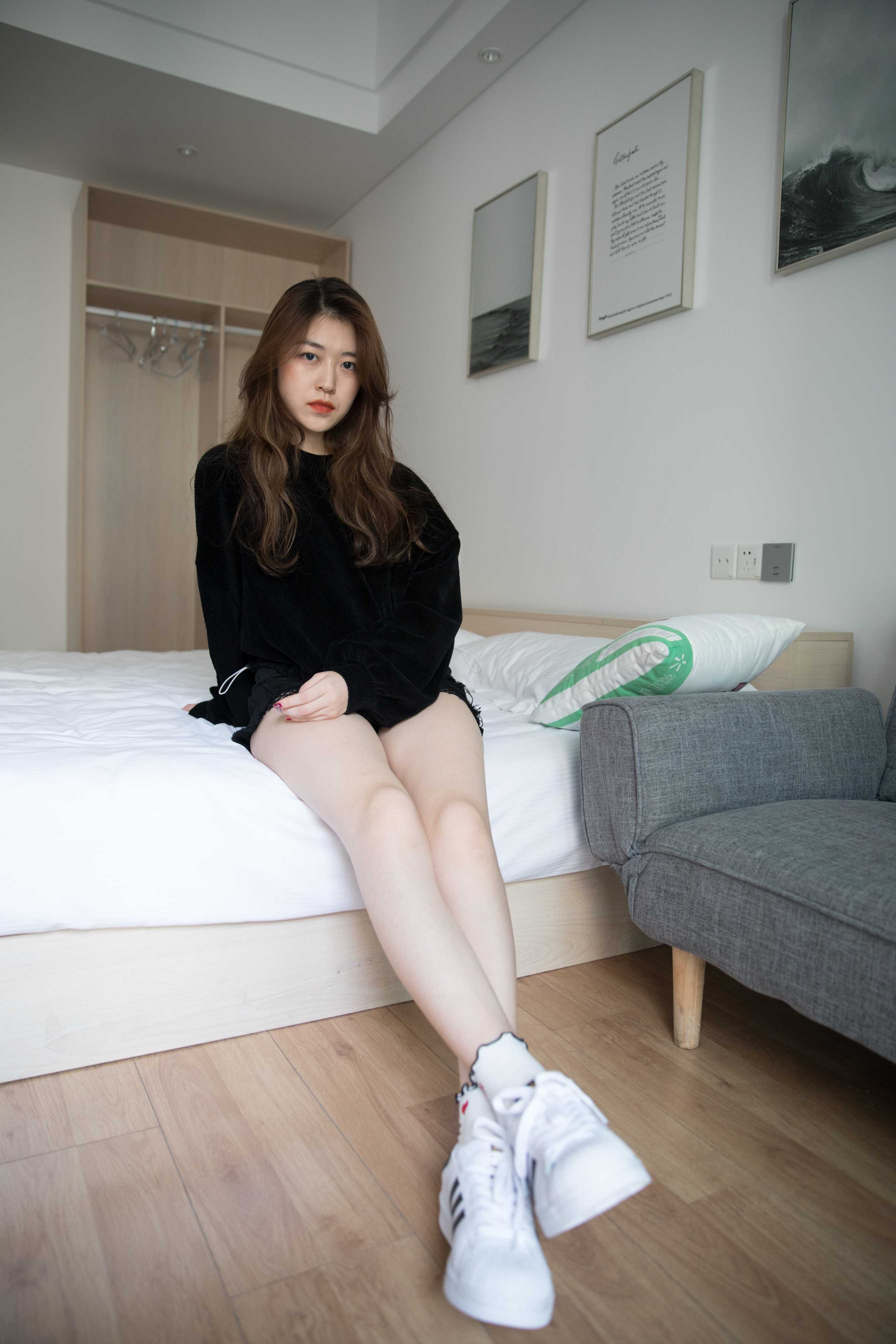 物恋传媒 No.230 佳琪-一袭青丝绕指柔  [196P+1V6.03G]