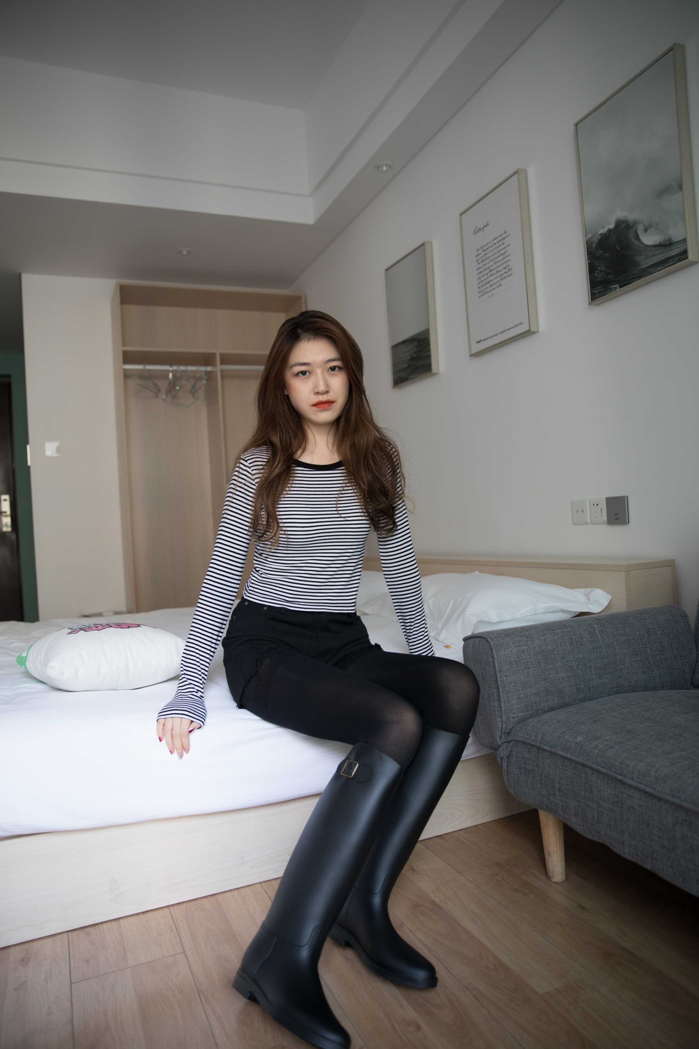 物恋传媒 No.232 佳琪-左手的倒影  [186P+1V5.85G]