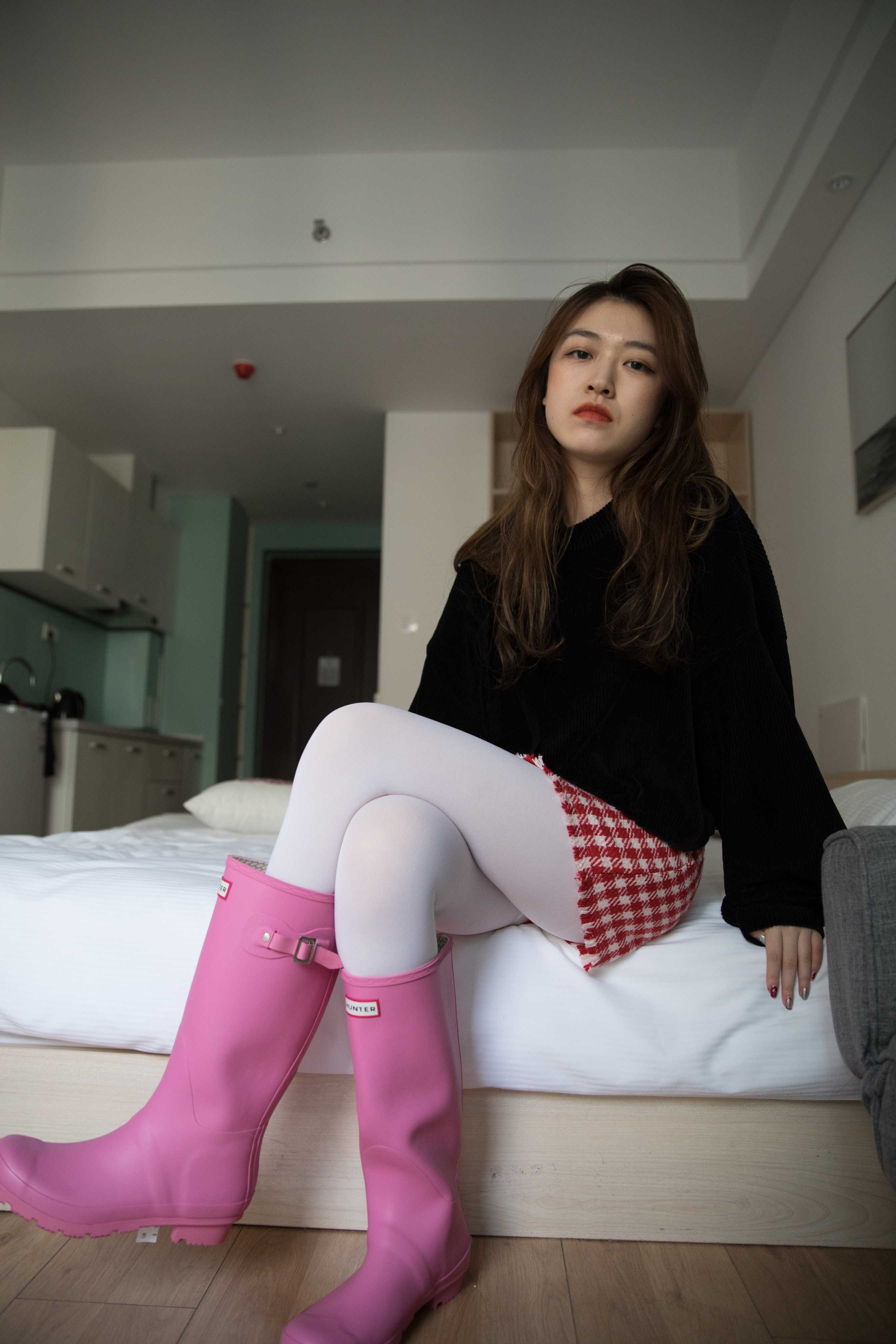 物恋传媒 No.233 佳琪-右手的年华  [186P+1V5.82G]