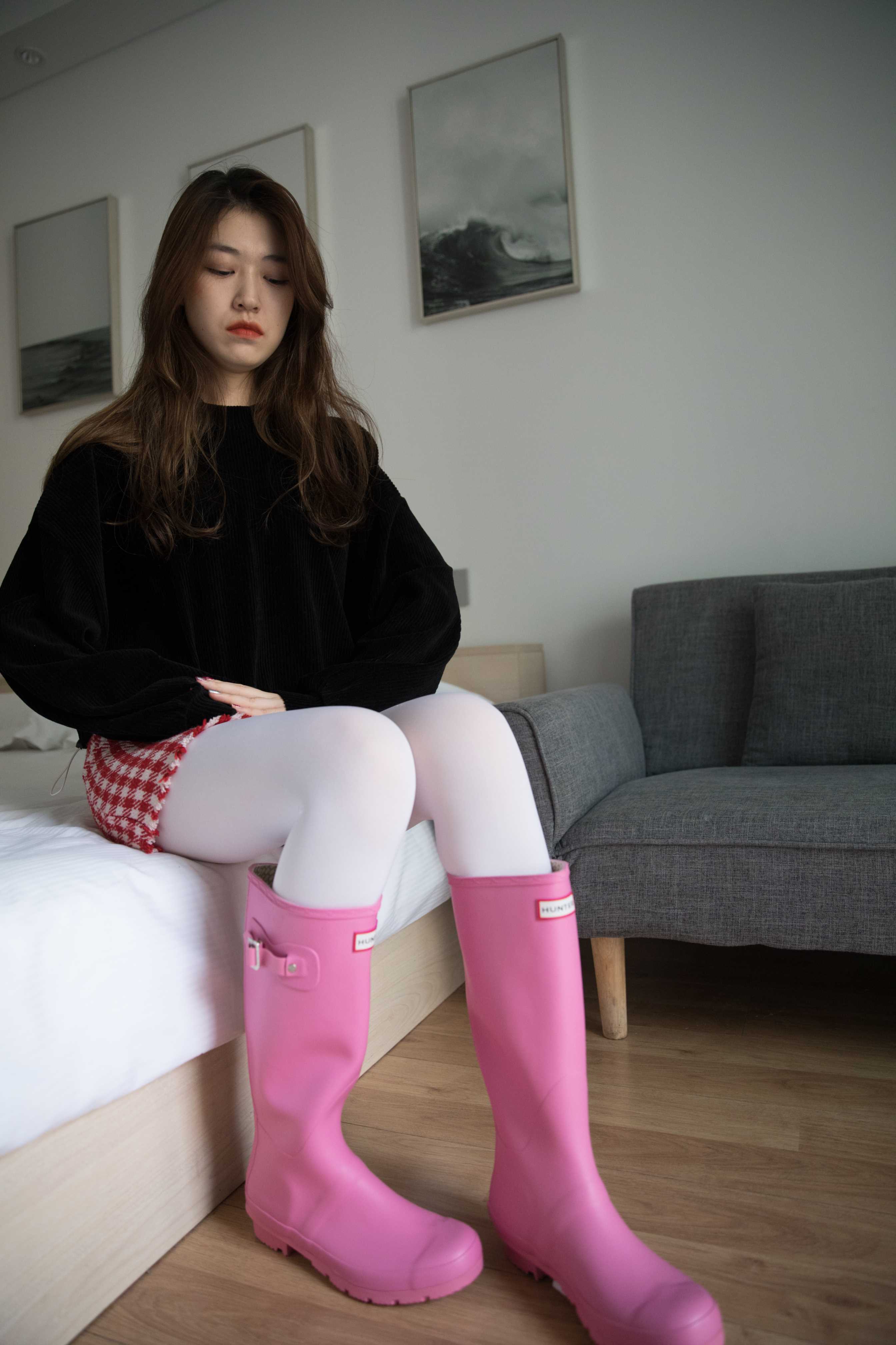 物恋传媒 No.233 佳琪-右手的年华  [186P+1V5.82G]