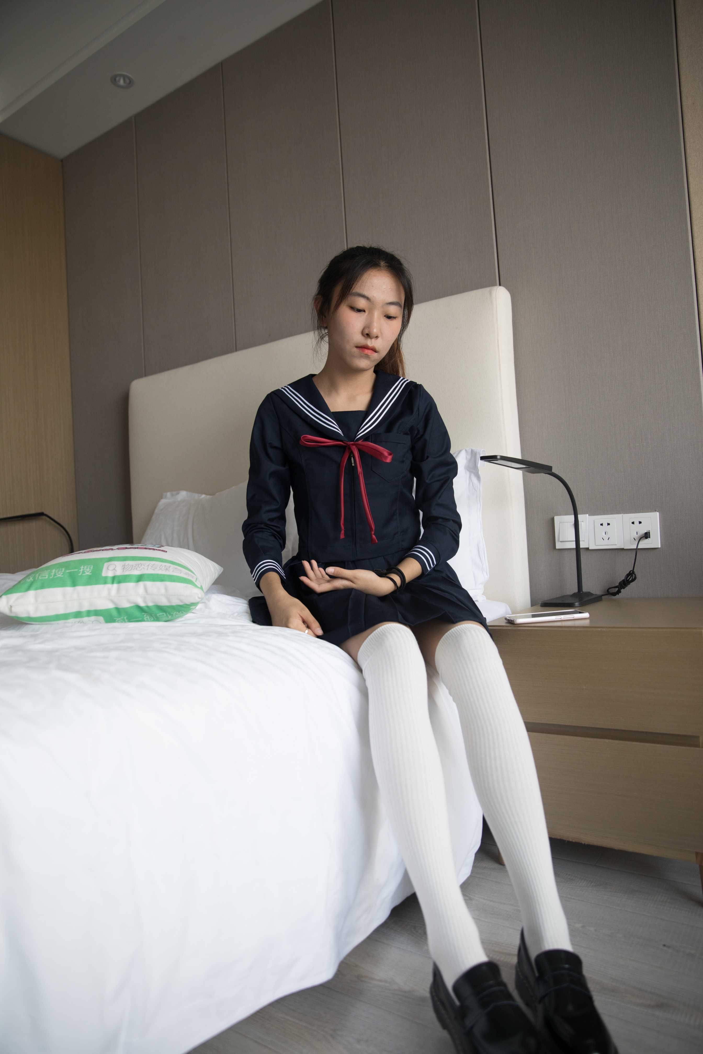 物恋传媒 No.242 elise-时光的美好  [182P+1V3.95G]