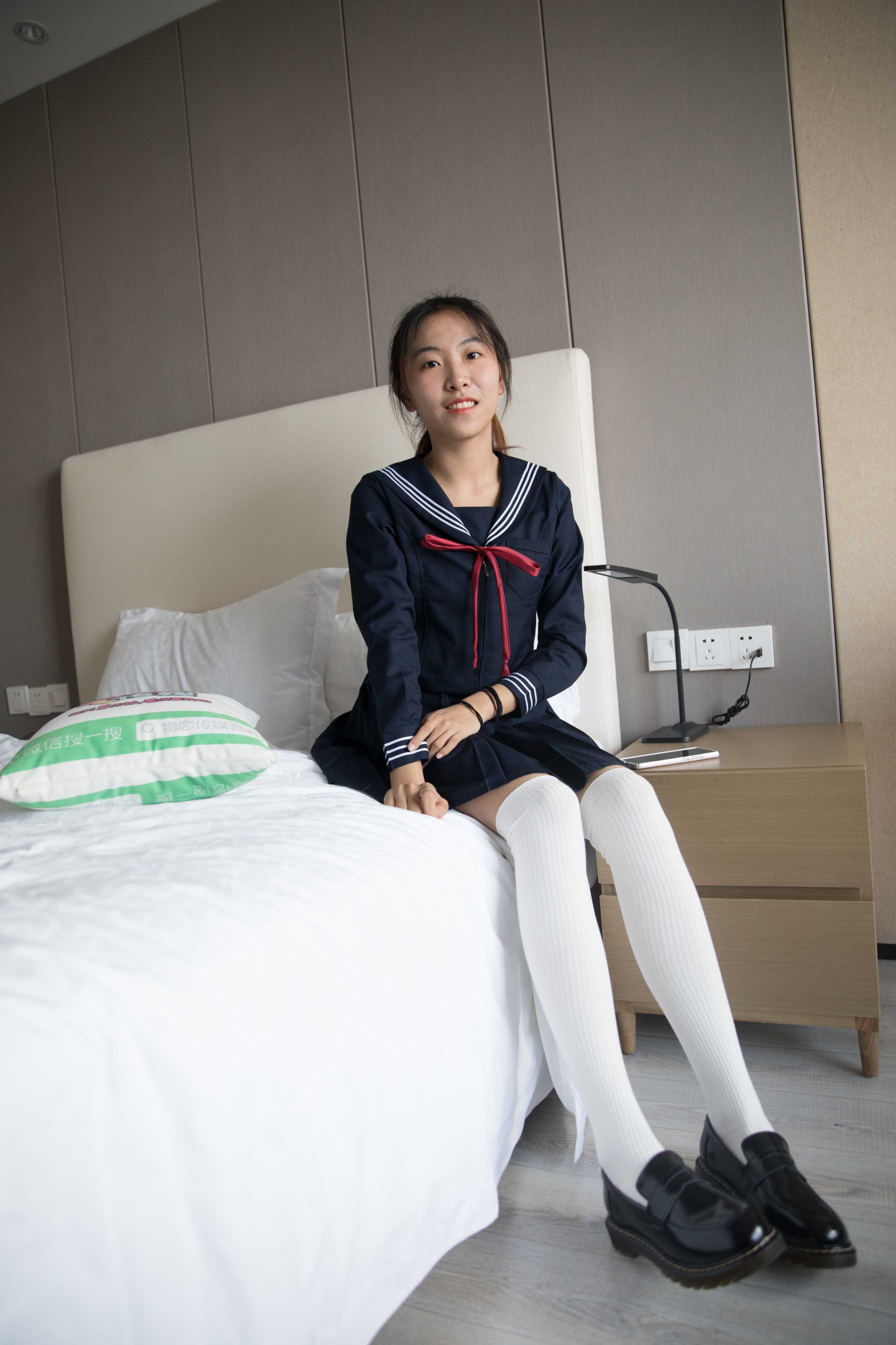 物恋传媒 No.242 elise-时光的美好  [182P+1V3.95G]