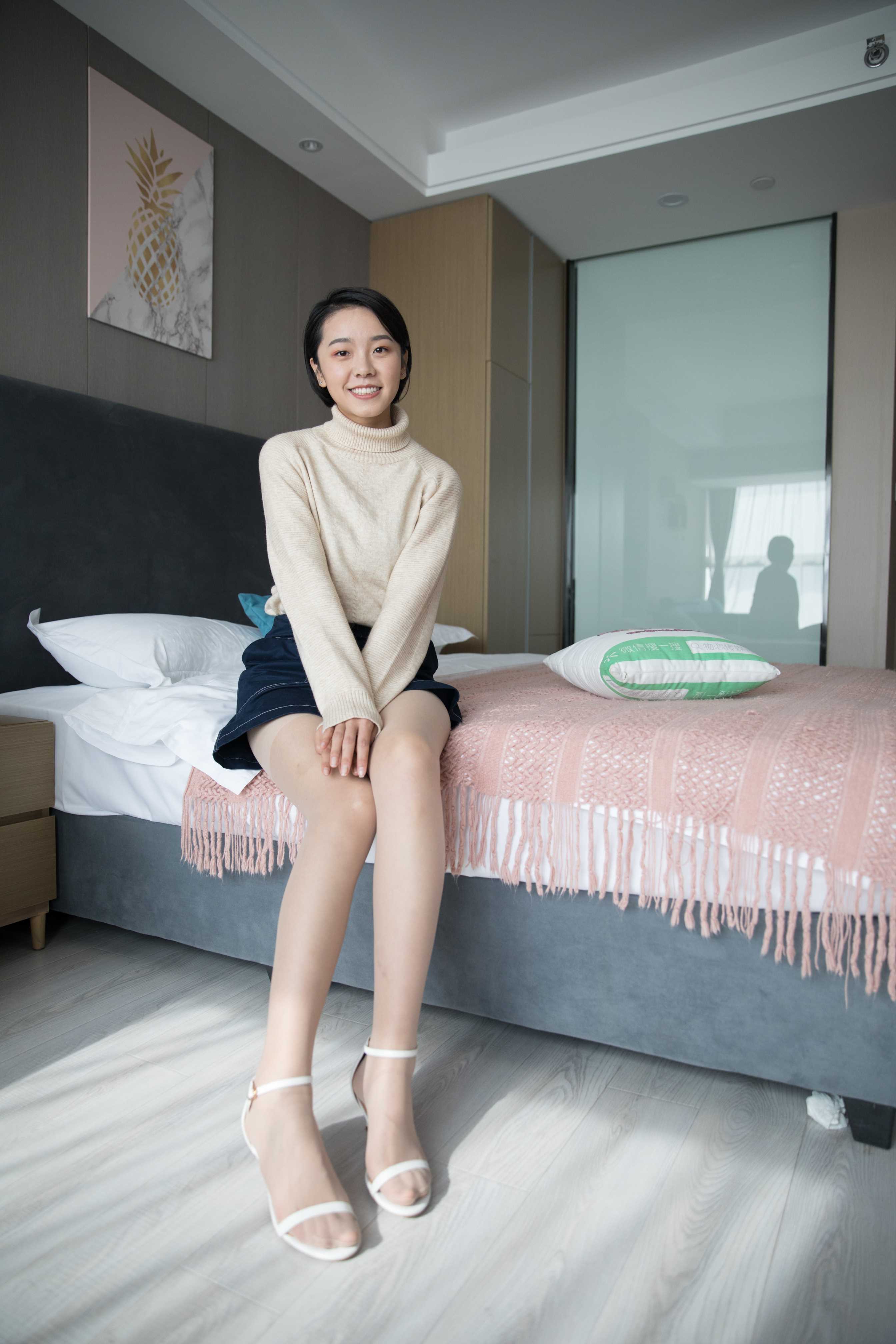 物恋传媒 No.246 小飞-等一朵花开  [174P+1V4.09G]