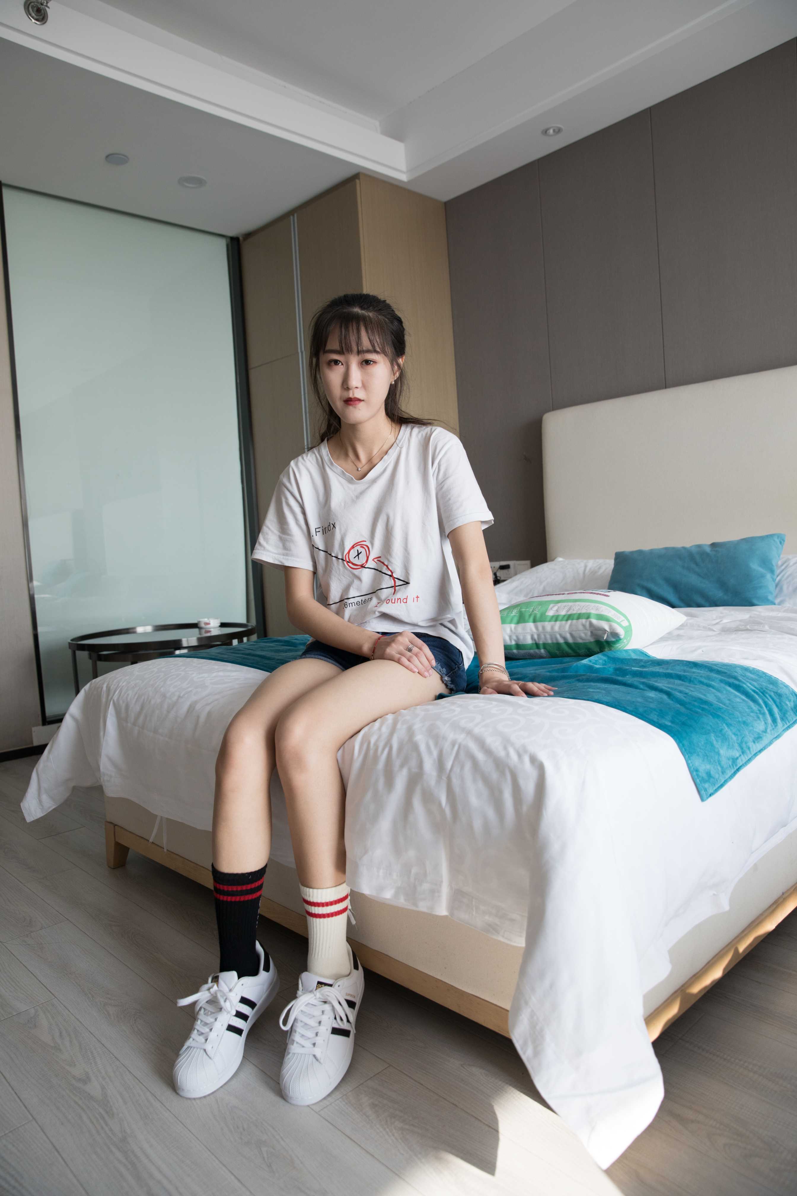 物恋传媒 No.249 冬冬-小小的坚强  [189P+2V4.69G]