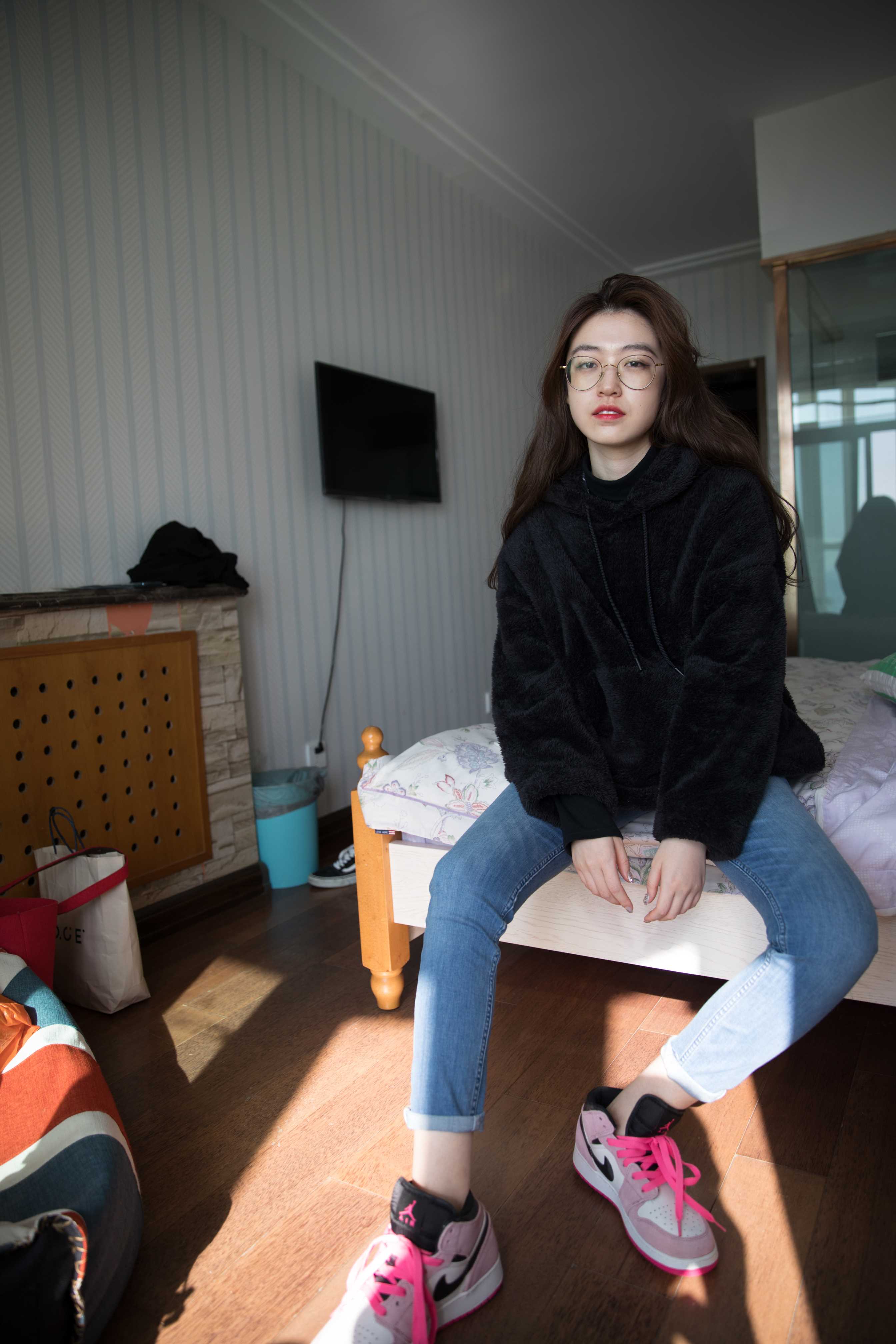 物恋传媒 No.254 佳琪-AJ运动风  [202P+1V4.9G]