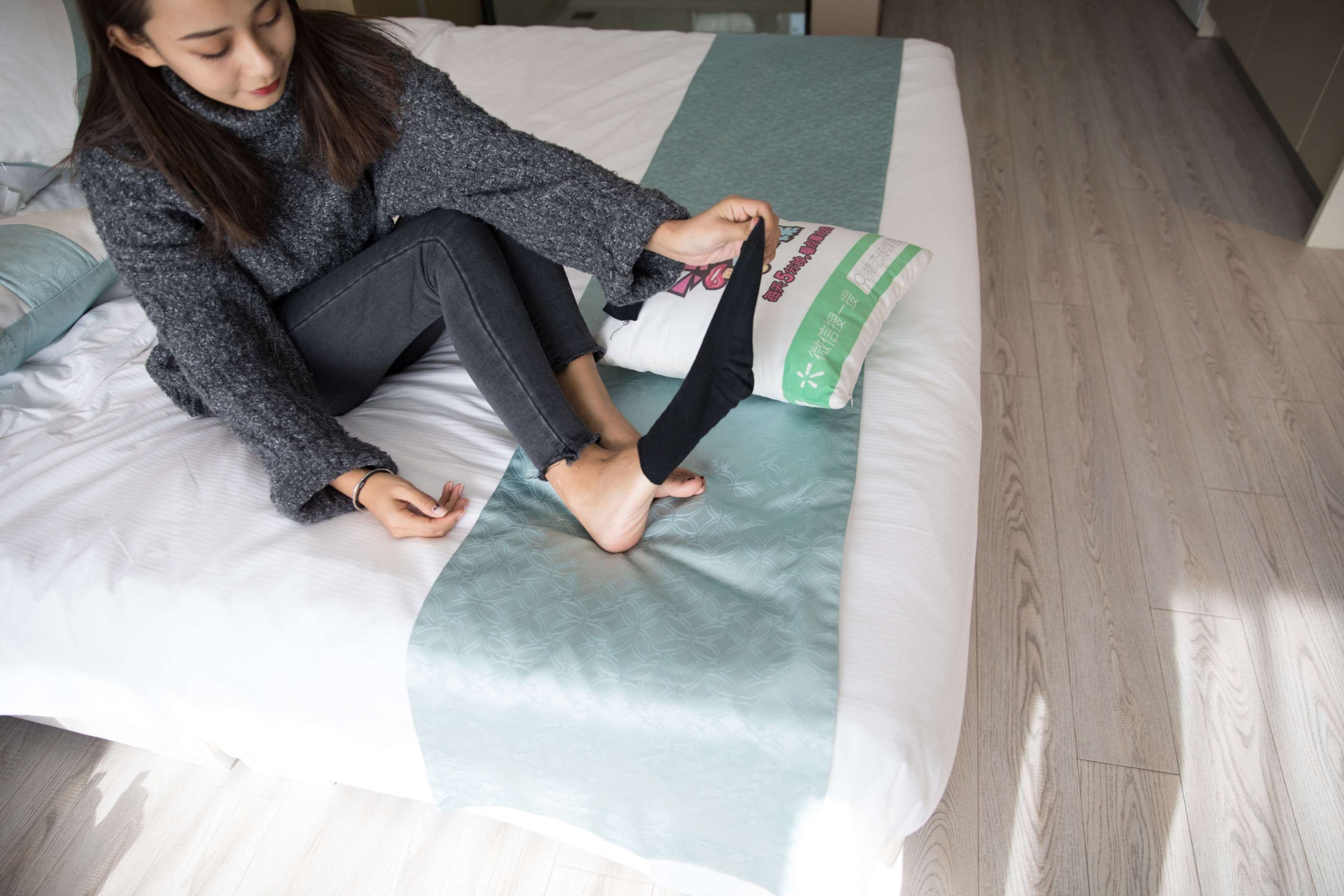 物恋传媒 No.287 岚岚-温暖的弦  [189P+1V4.18G]