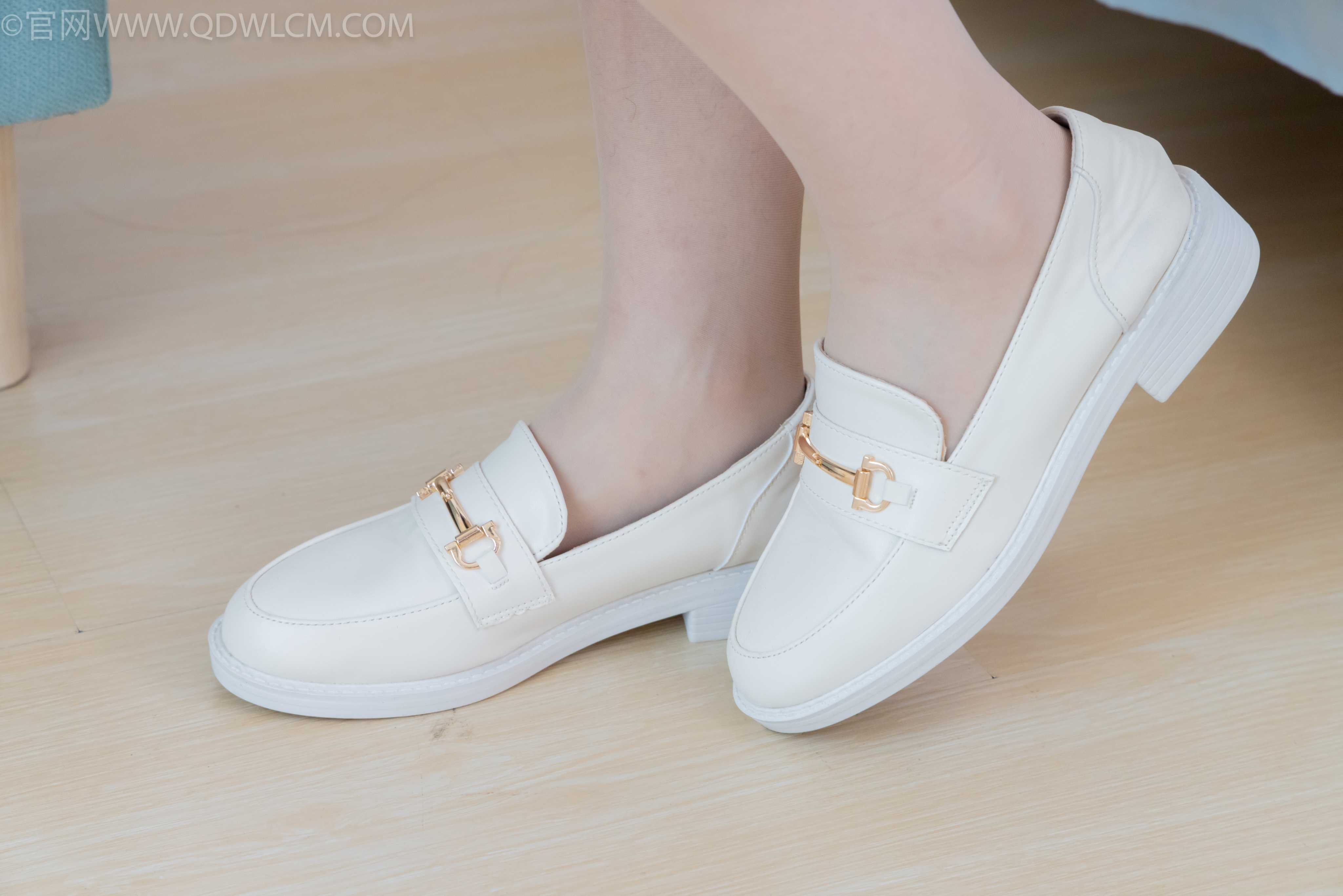 物恋传媒 NO.2113 美兔-一场梦  [152P1V-4.51GB]