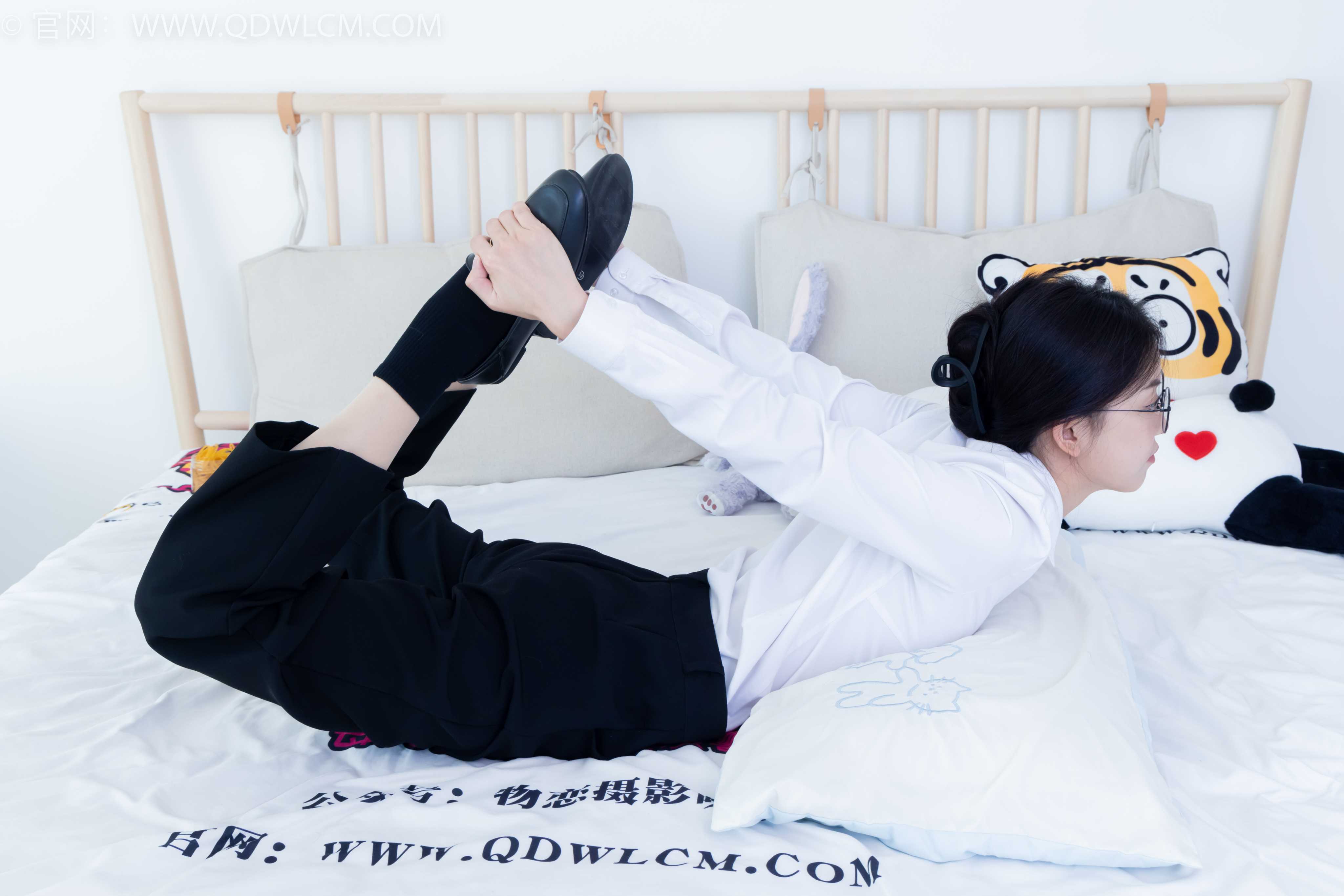 物恋传媒 NO.2126 茯苓-泛黄的相片  [159P1V-3.73GB]