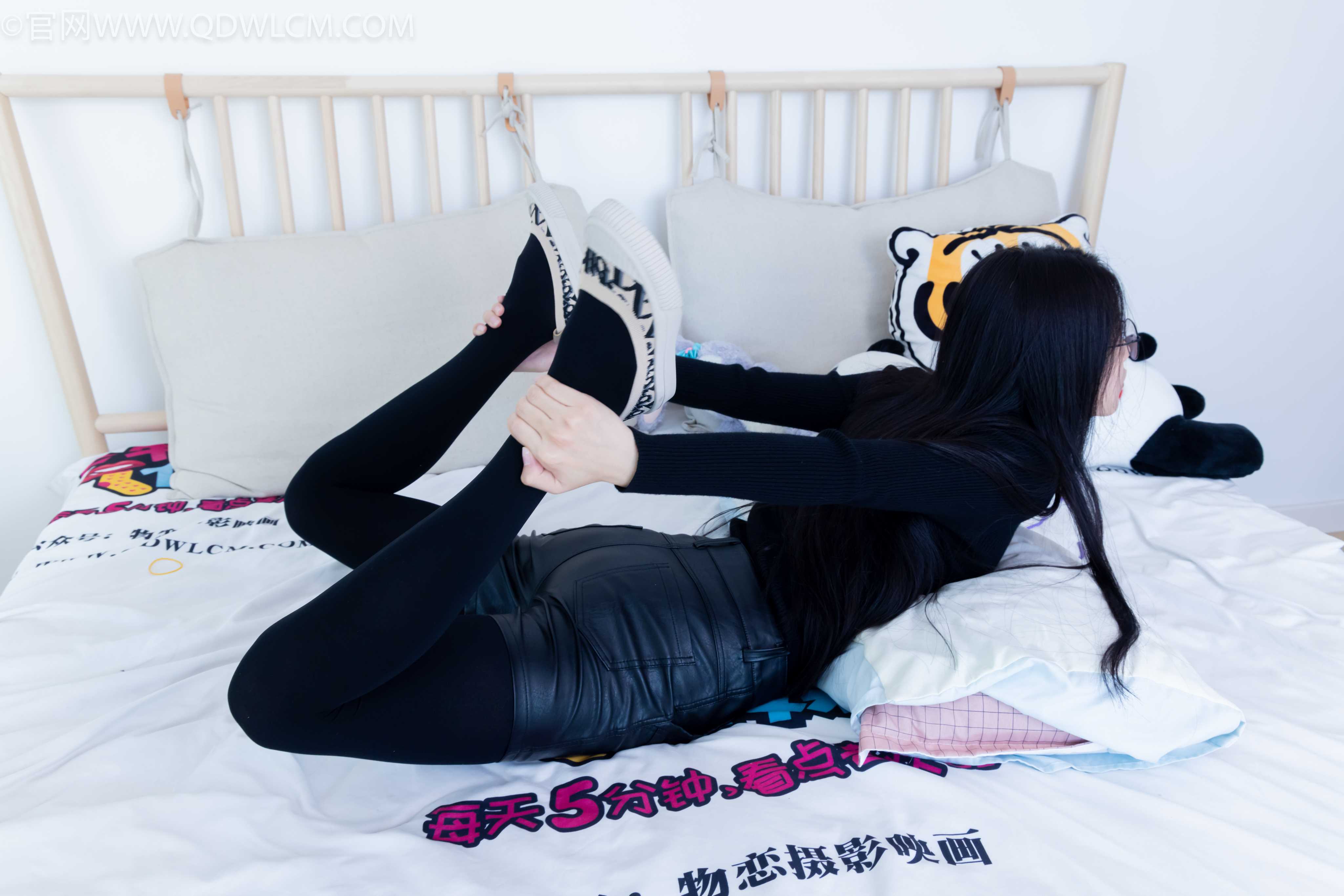 物恋传媒 NO.2139 茯苓-夜月  [165P1V-4.00GB]