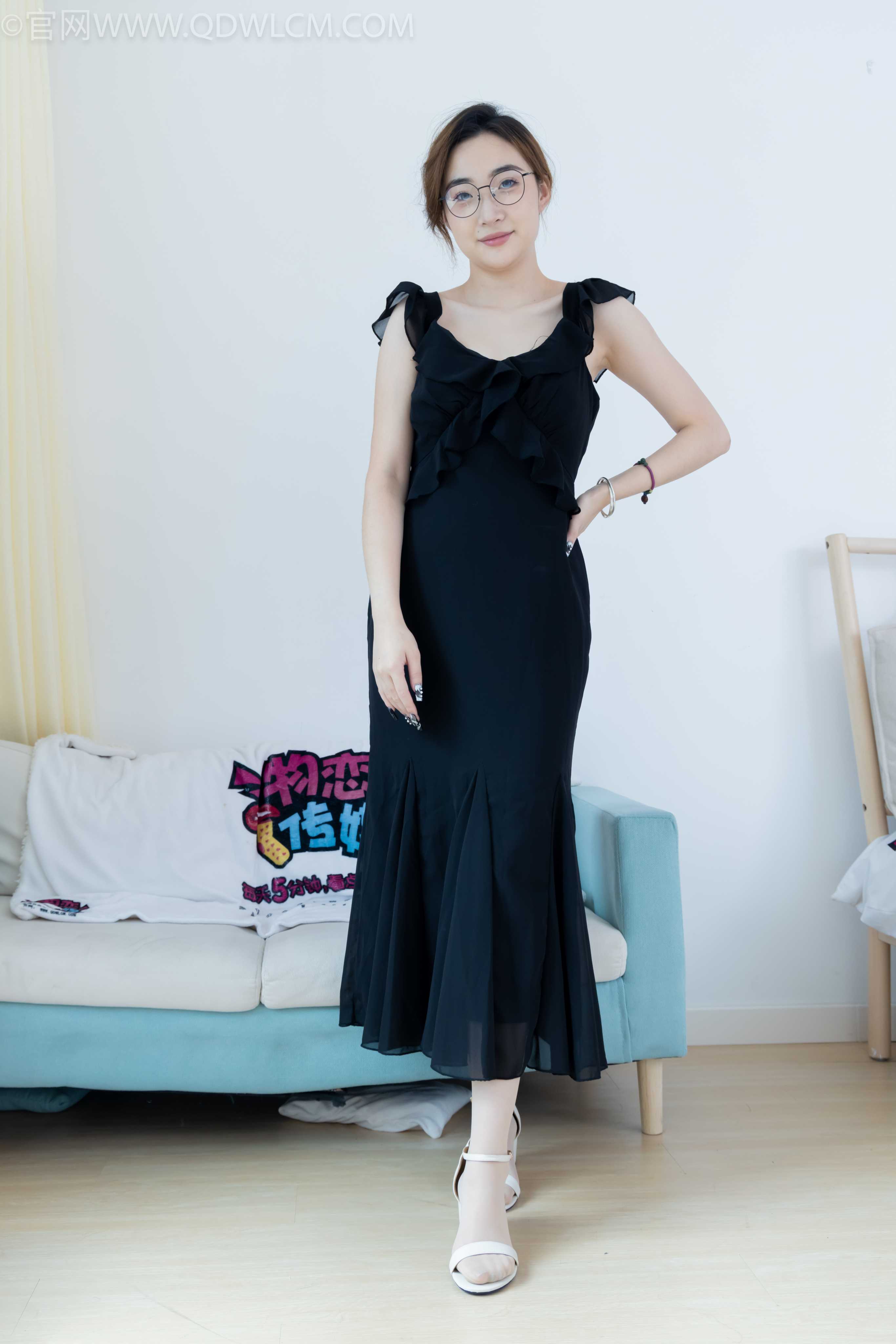 物恋传媒 NO.2147 恬恬-知性优雅  [156P1V-3.79GB]