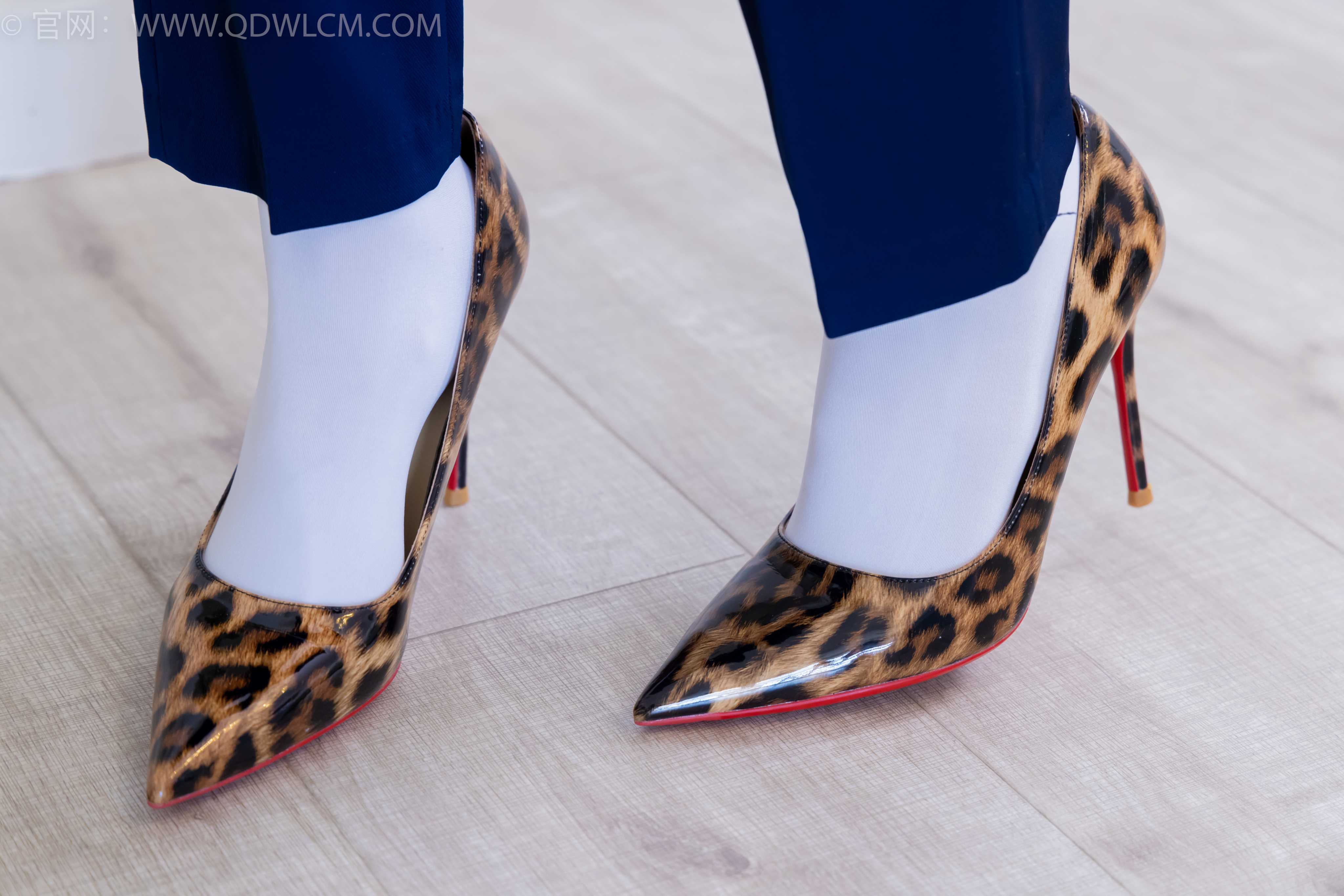 物恋传媒 NO.2156 菜菜-山川与河流  [160P1V-4.07GB]