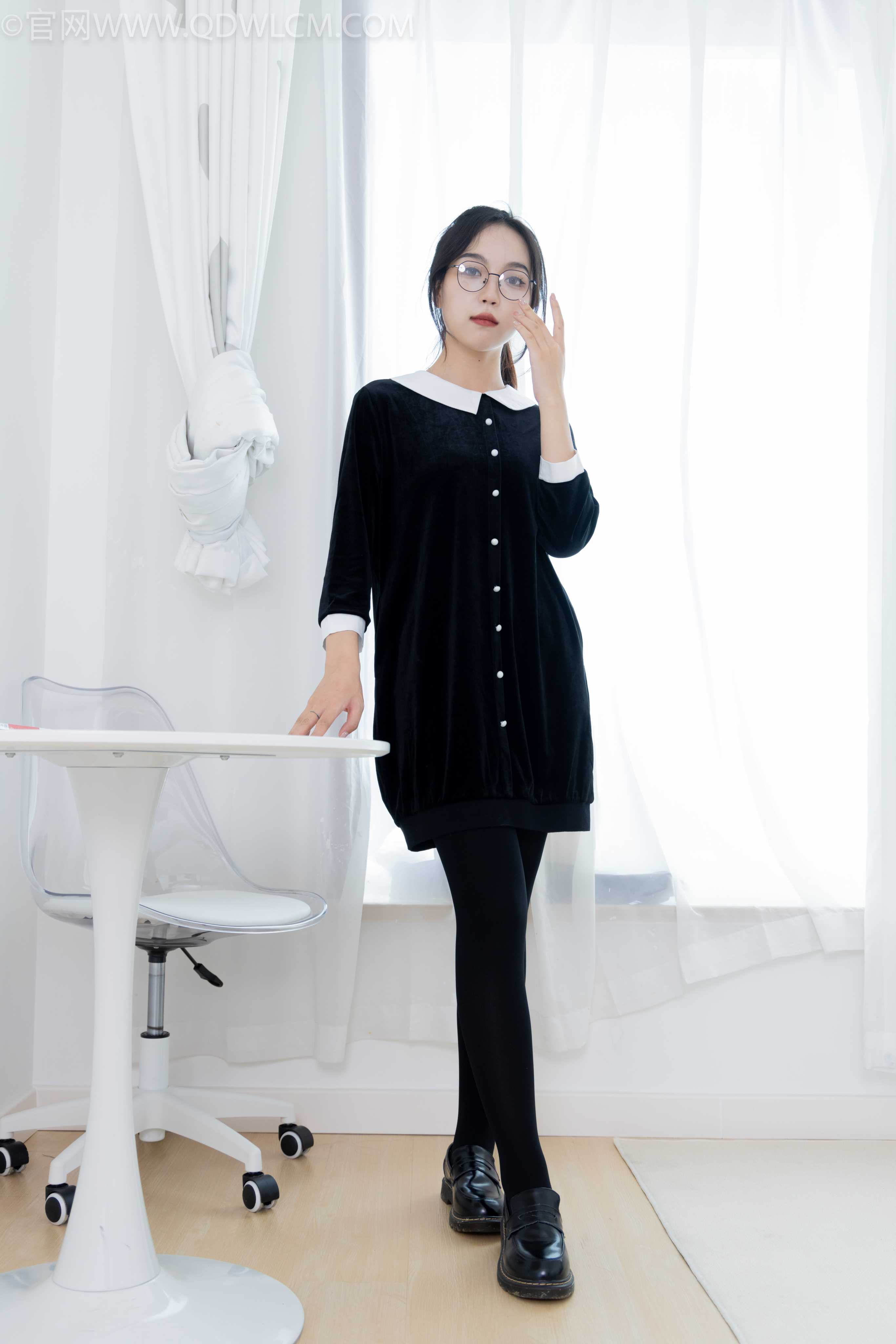 物恋传媒 NO.2162 纱纱-黑色记忆 [162P-1V-4.36G]