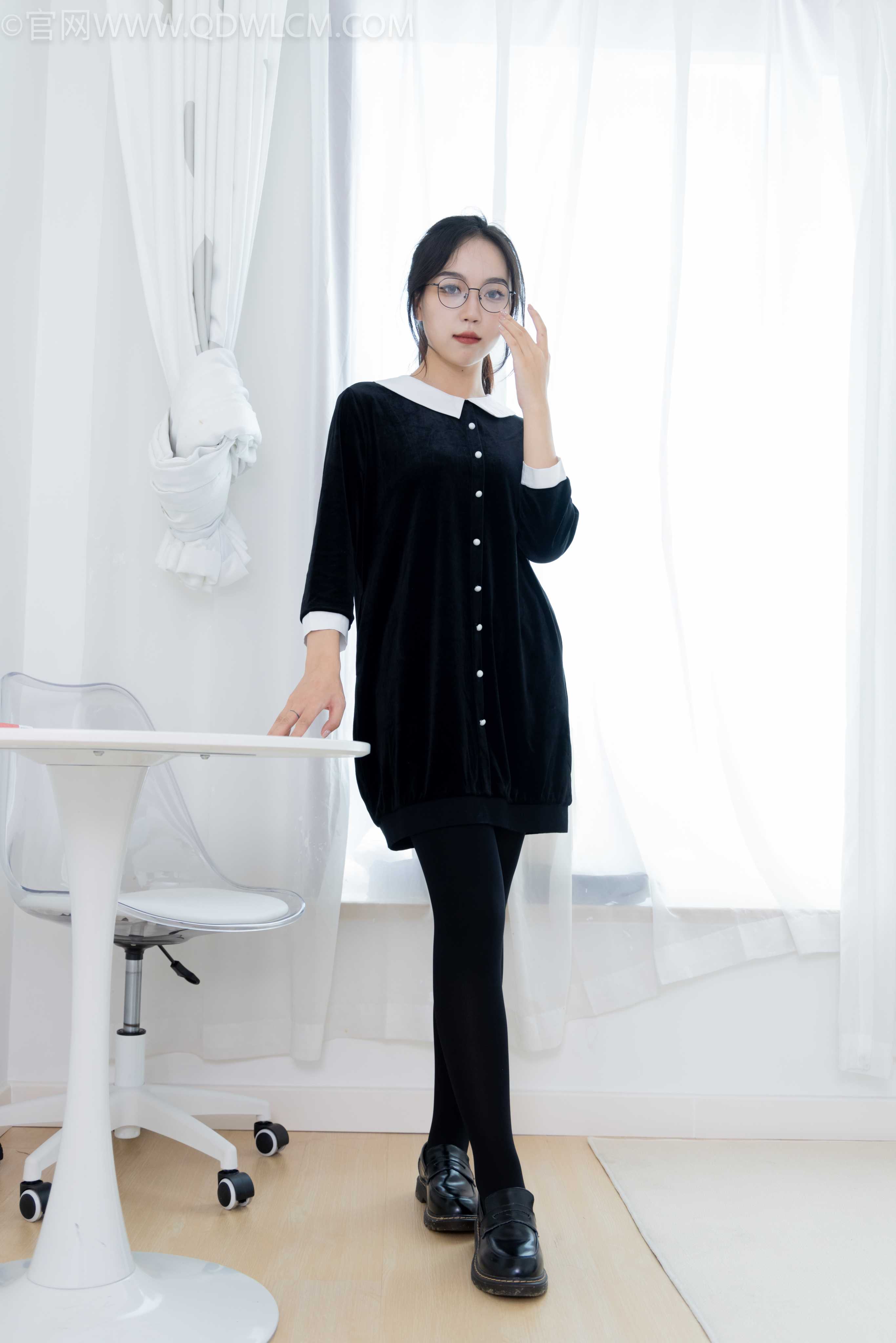 物恋传媒 NO.2162 纱纱-黑色记忆 [162P-1V-4.36G]