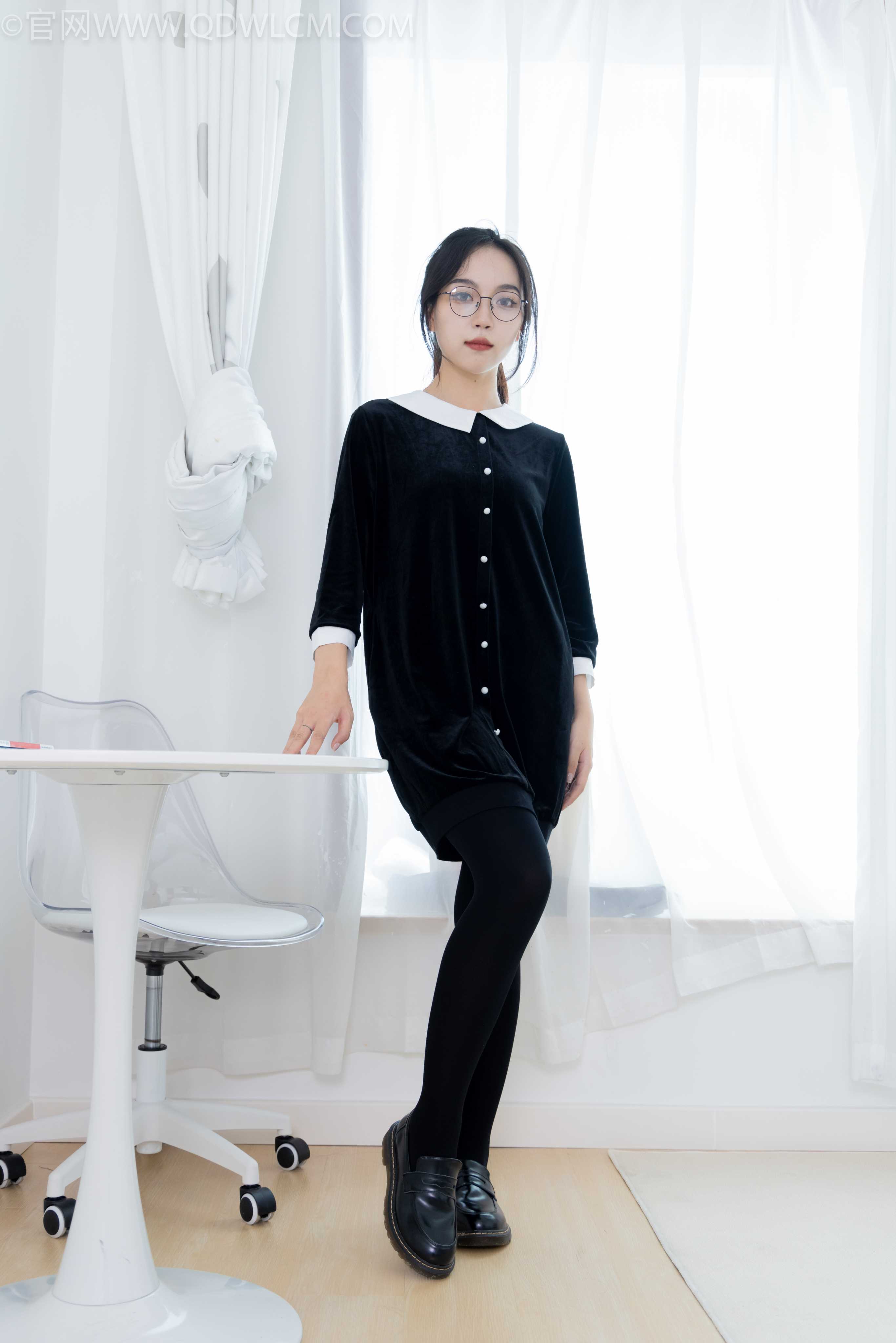 物恋传媒 NO.2162 纱纱-黑色记忆 [162P-1V-4.36G]