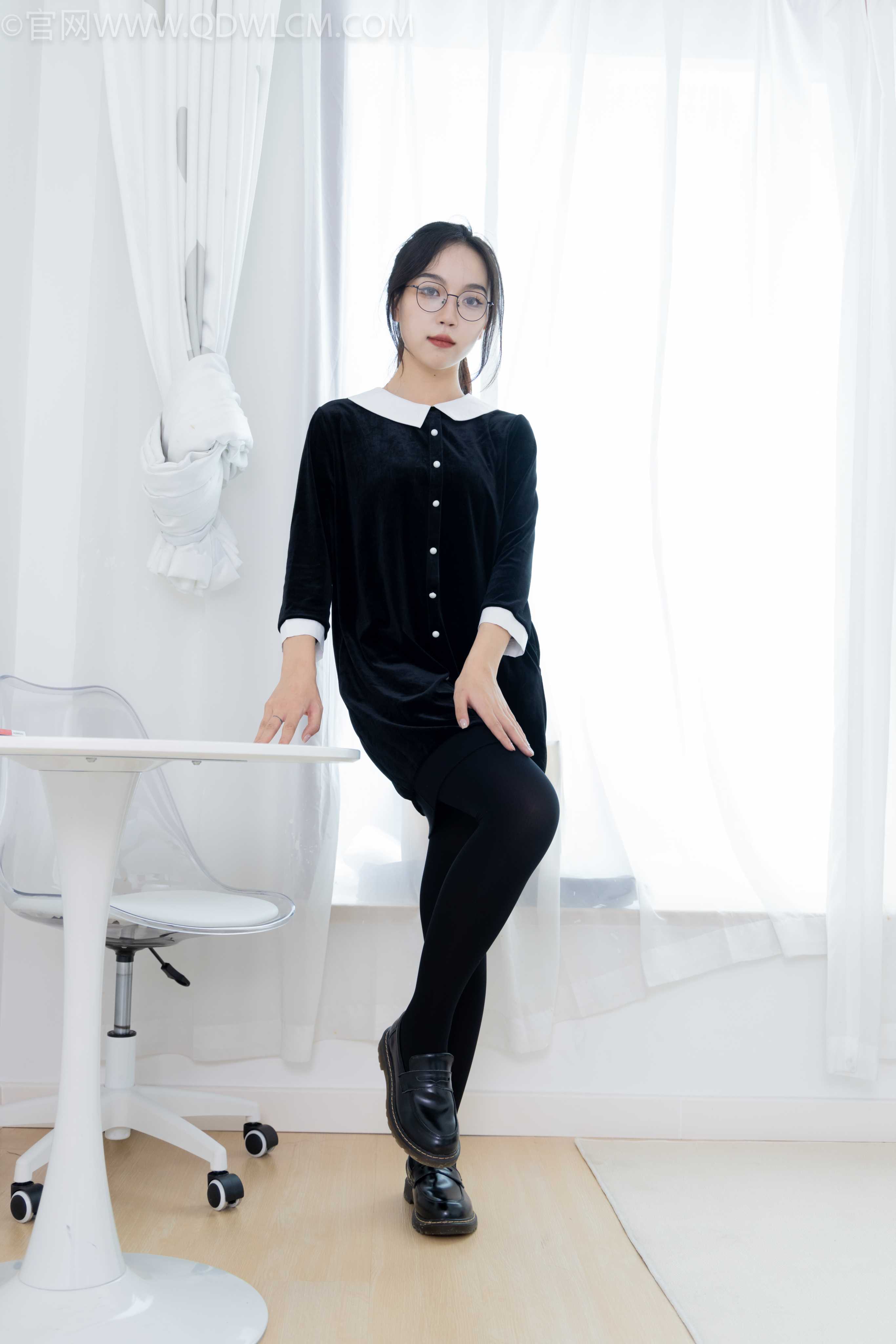 物恋传媒 NO.2162 纱纱-黑色记忆 [162P-1V-4.36G]