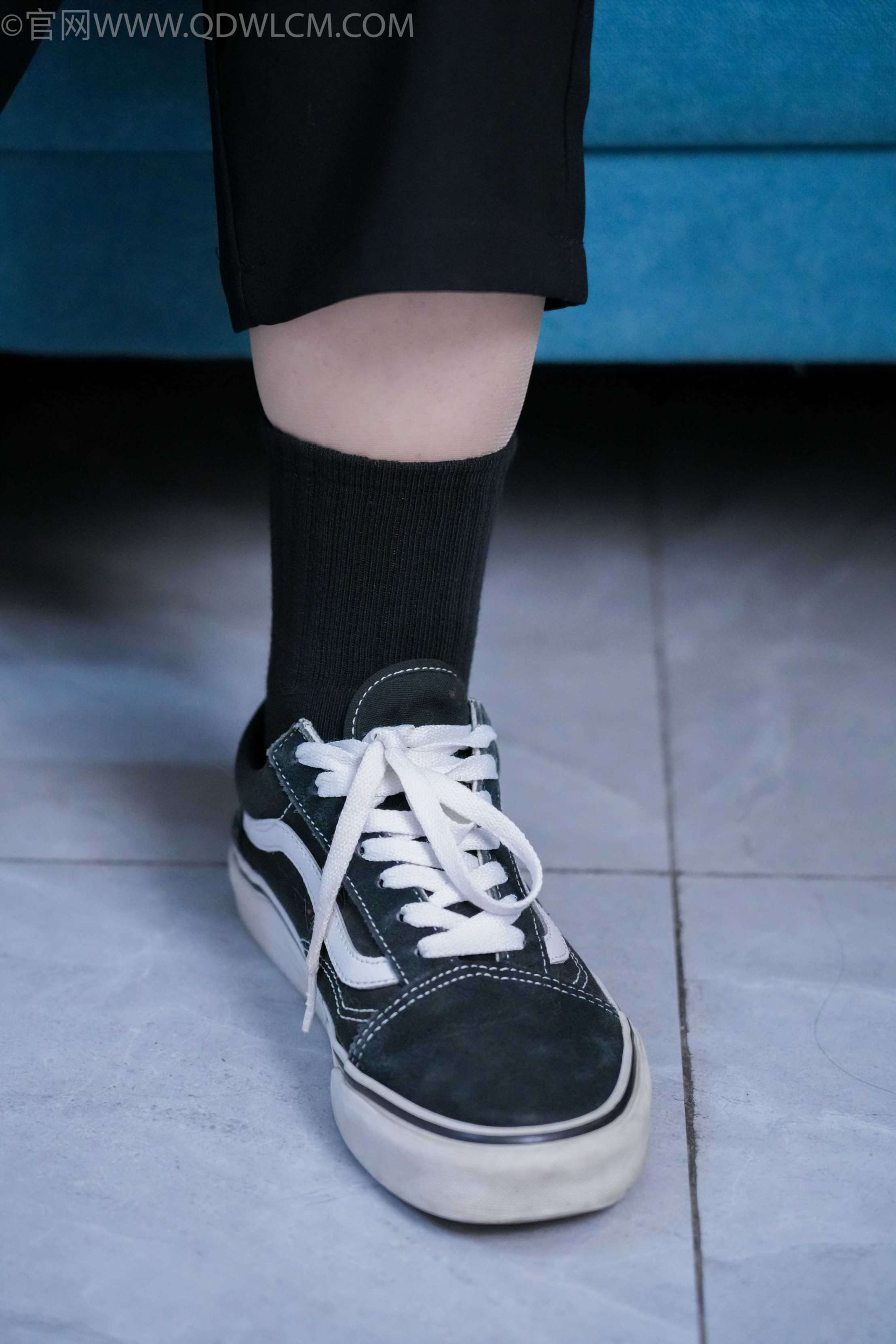 物恋传媒 NO.2164 川川-记忆里的她 [151P-1V-5.68G]