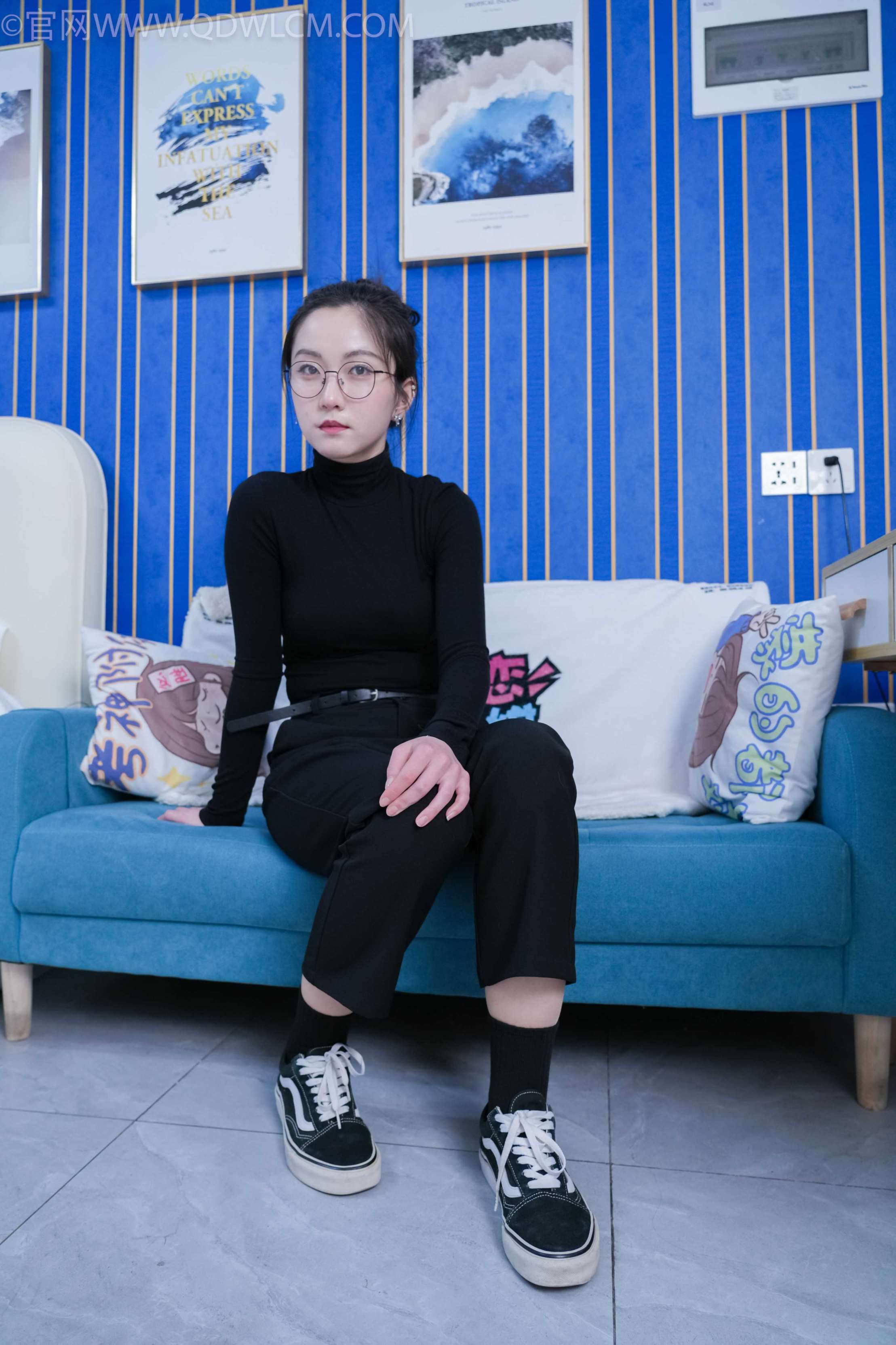 物恋传媒 NO.2164 川川-记忆里的她 [151P-1V-5.68G]