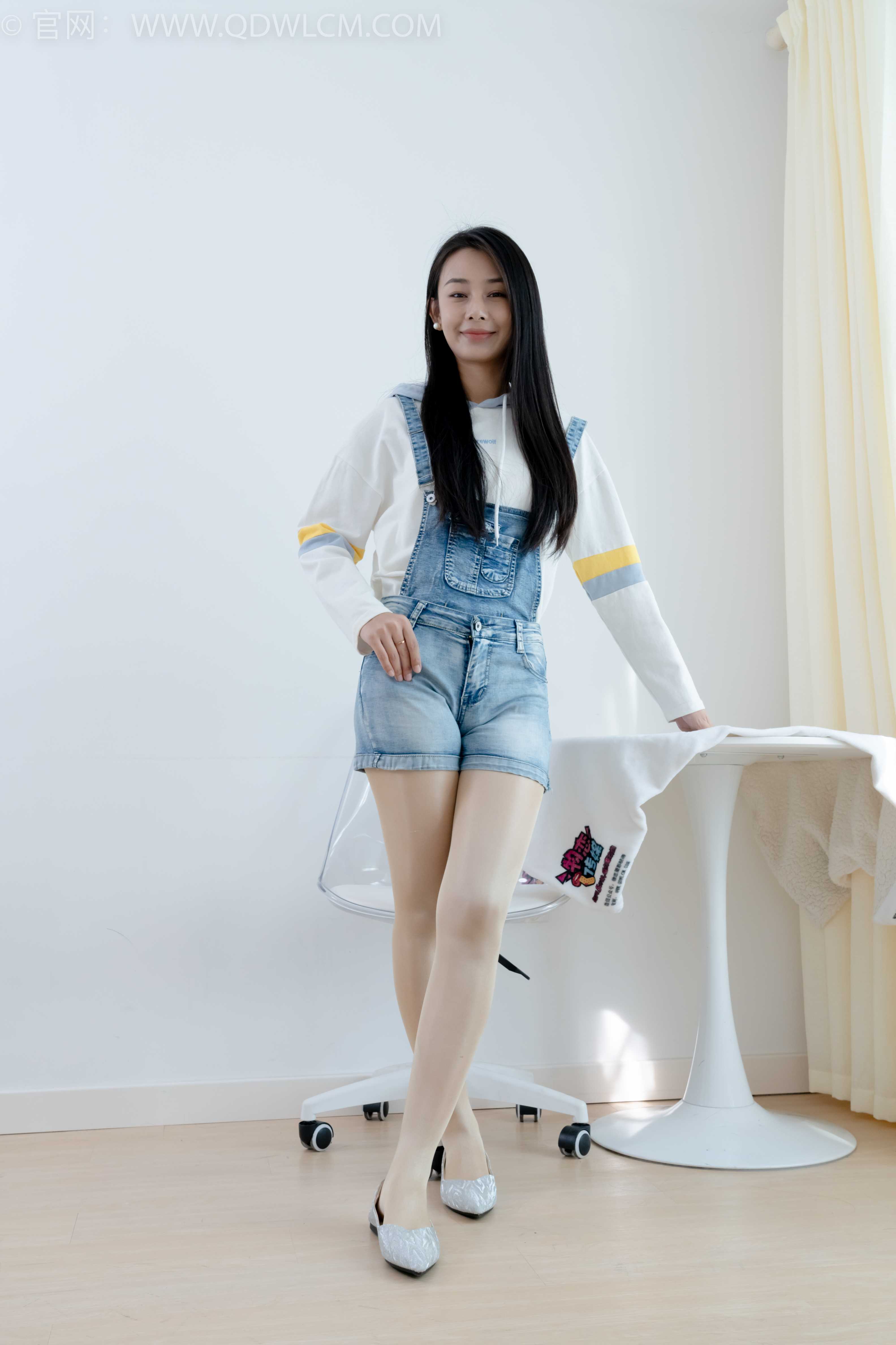 物恋传媒 NO.2173 兰兰-初秋的街头  [165P1V-5.15GB]