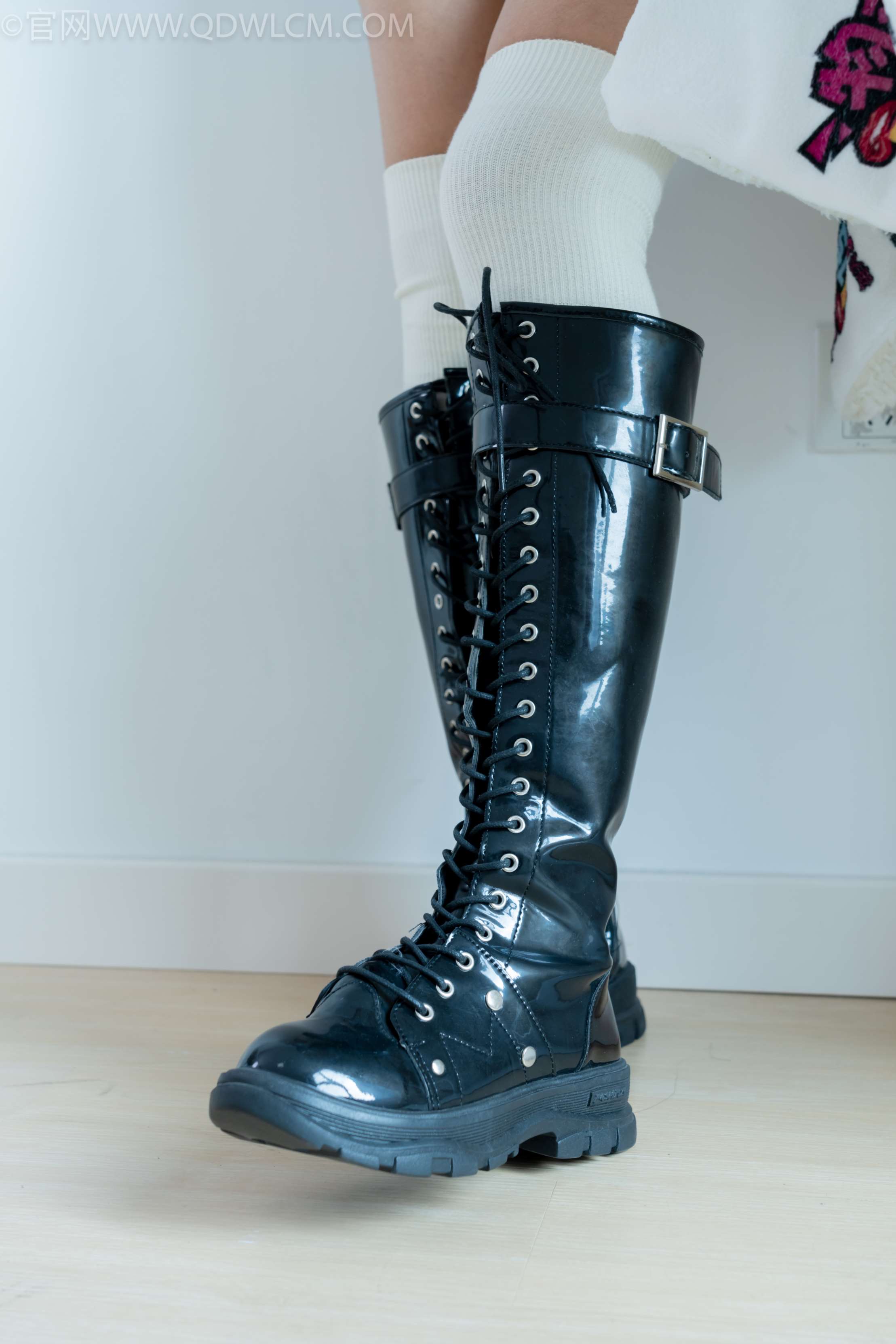 物恋传媒 NO.2187 岚岚-冰雪世界 [189P1V-5.39GB] 插图2