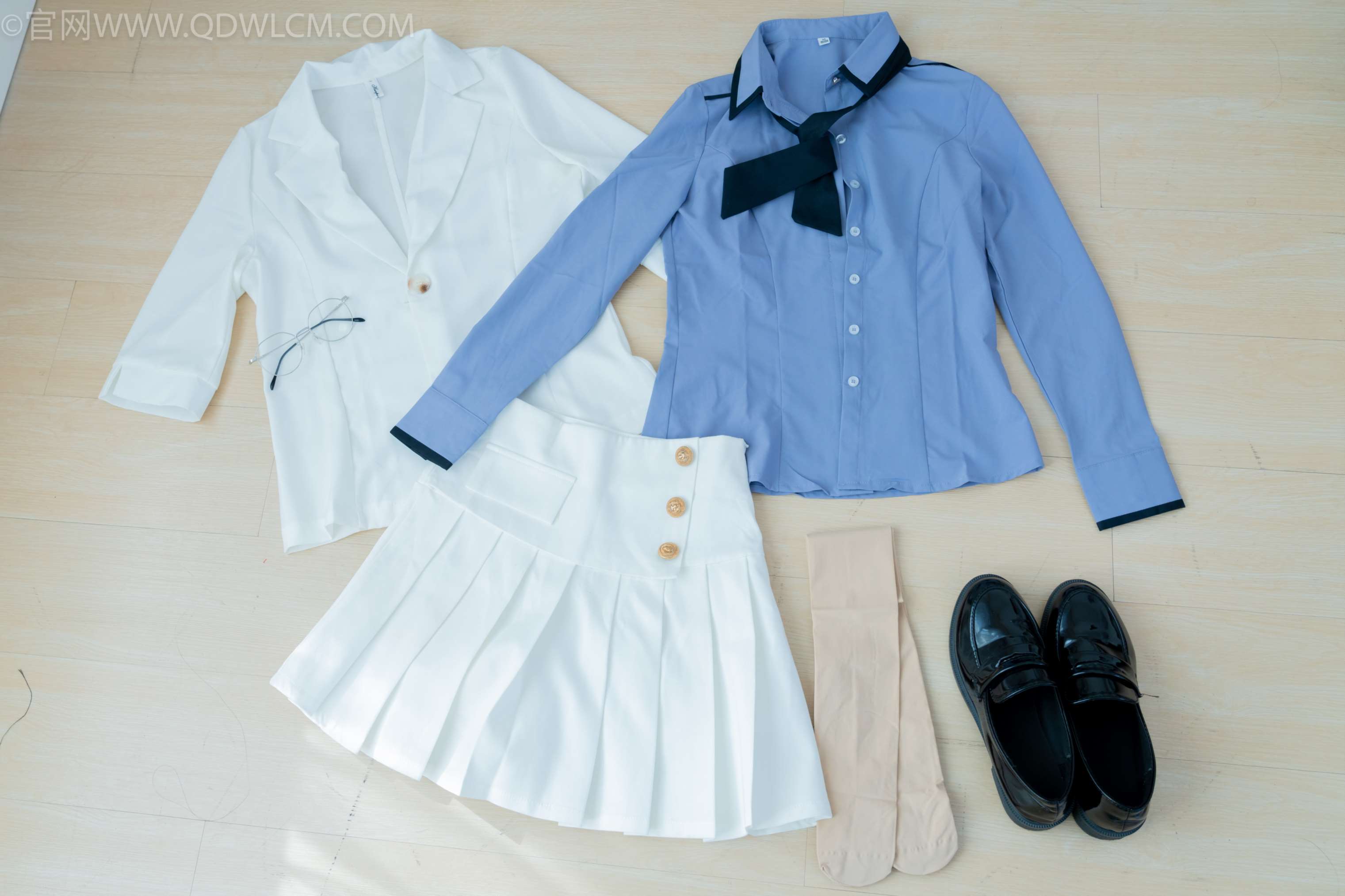 物恋传媒 NO.2189 恬恬-久别重逢 [155P1V-4.57GB]