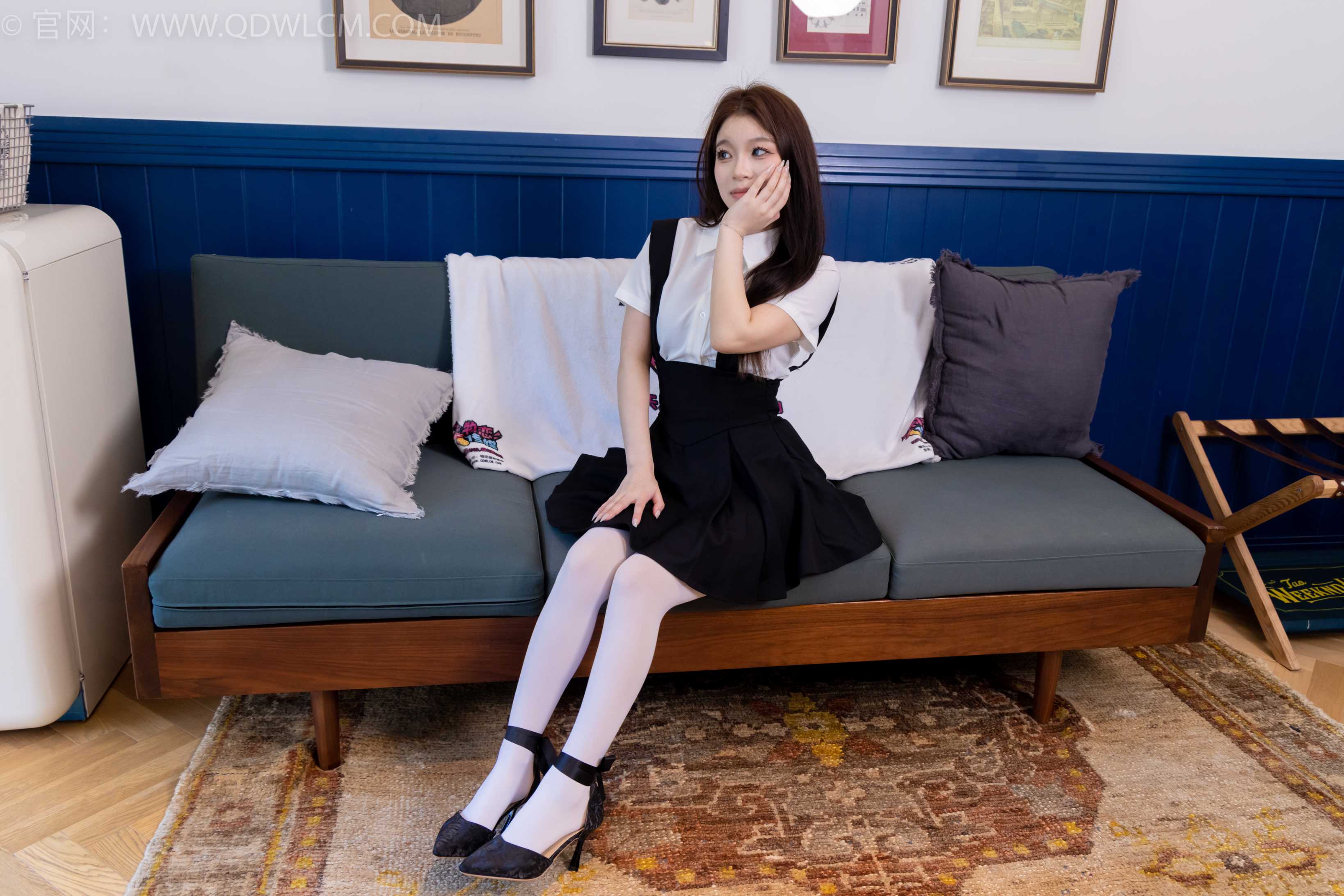 物恋传媒 NO.2224 闪闪-天明那道光[161P-1V-4.17G]