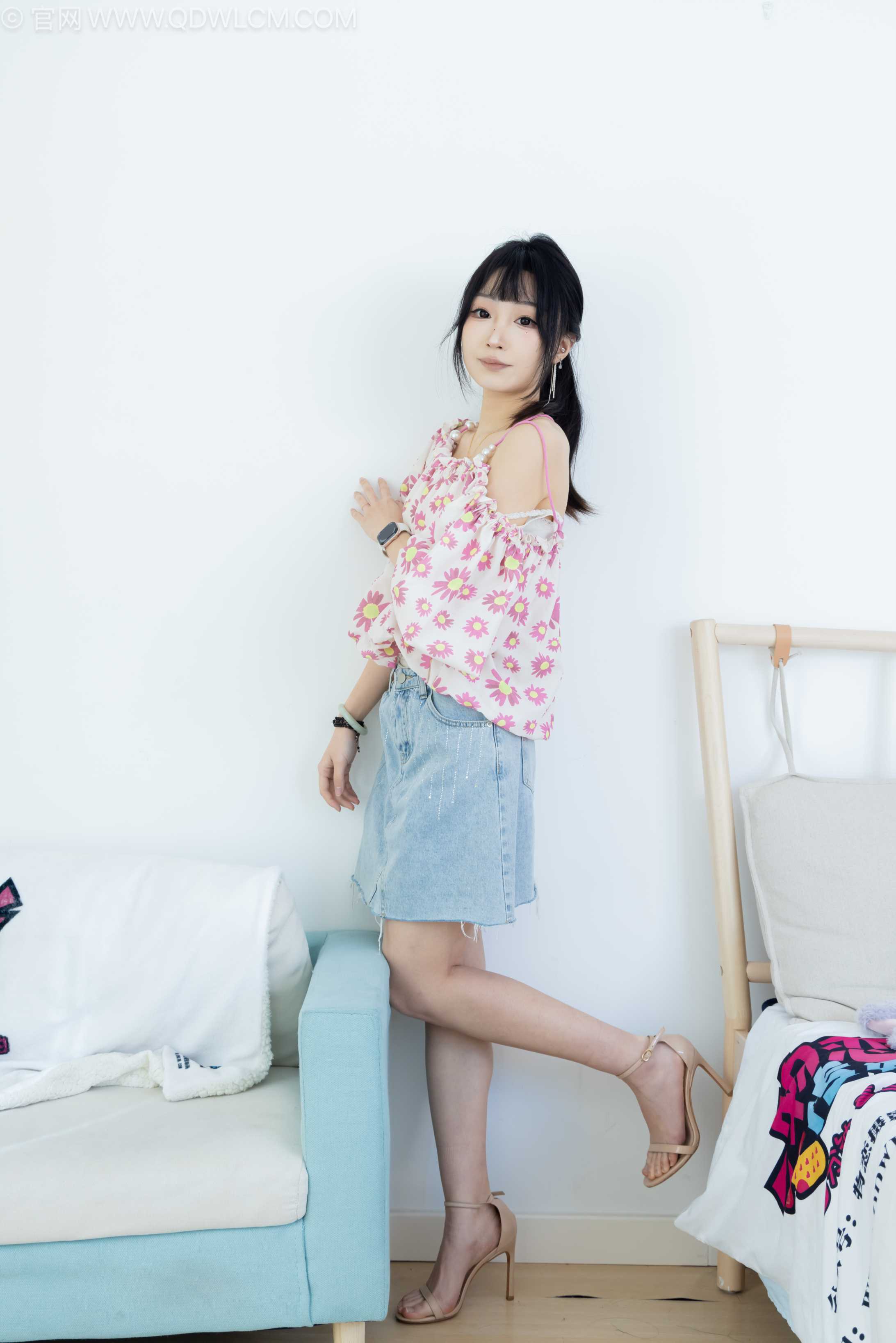 物恋传媒 NO.2240 嘟嘟-三双高跟鞋（脚尖微加固款）视频以超近景特写为主[155P-1V-6.29G] 插图5