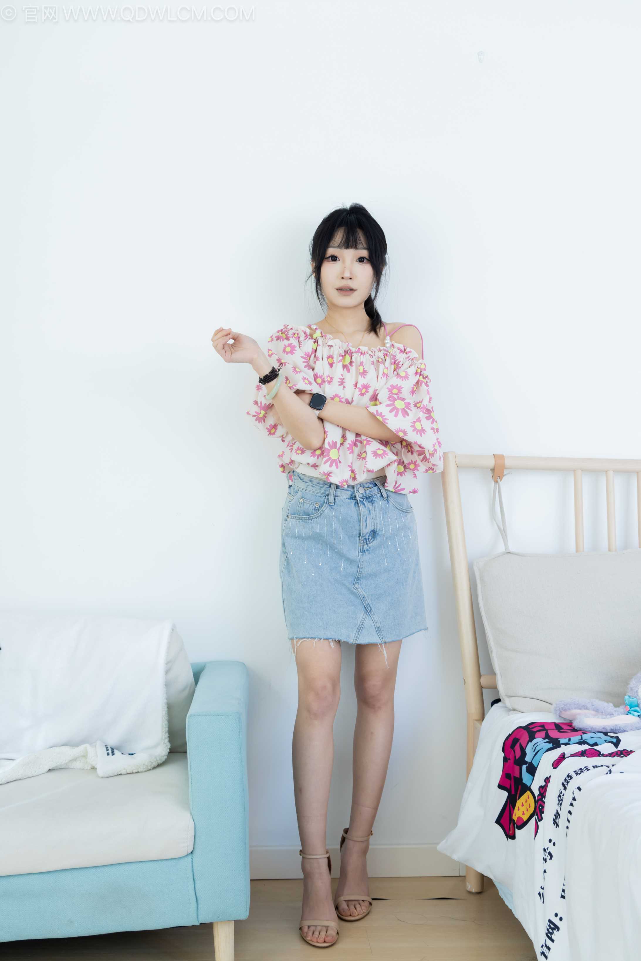 物恋传媒 NO.2240 嘟嘟-三双高跟鞋（脚尖微加固款）视频以超近景特写为主[155P-1V-6.29G] 插图3