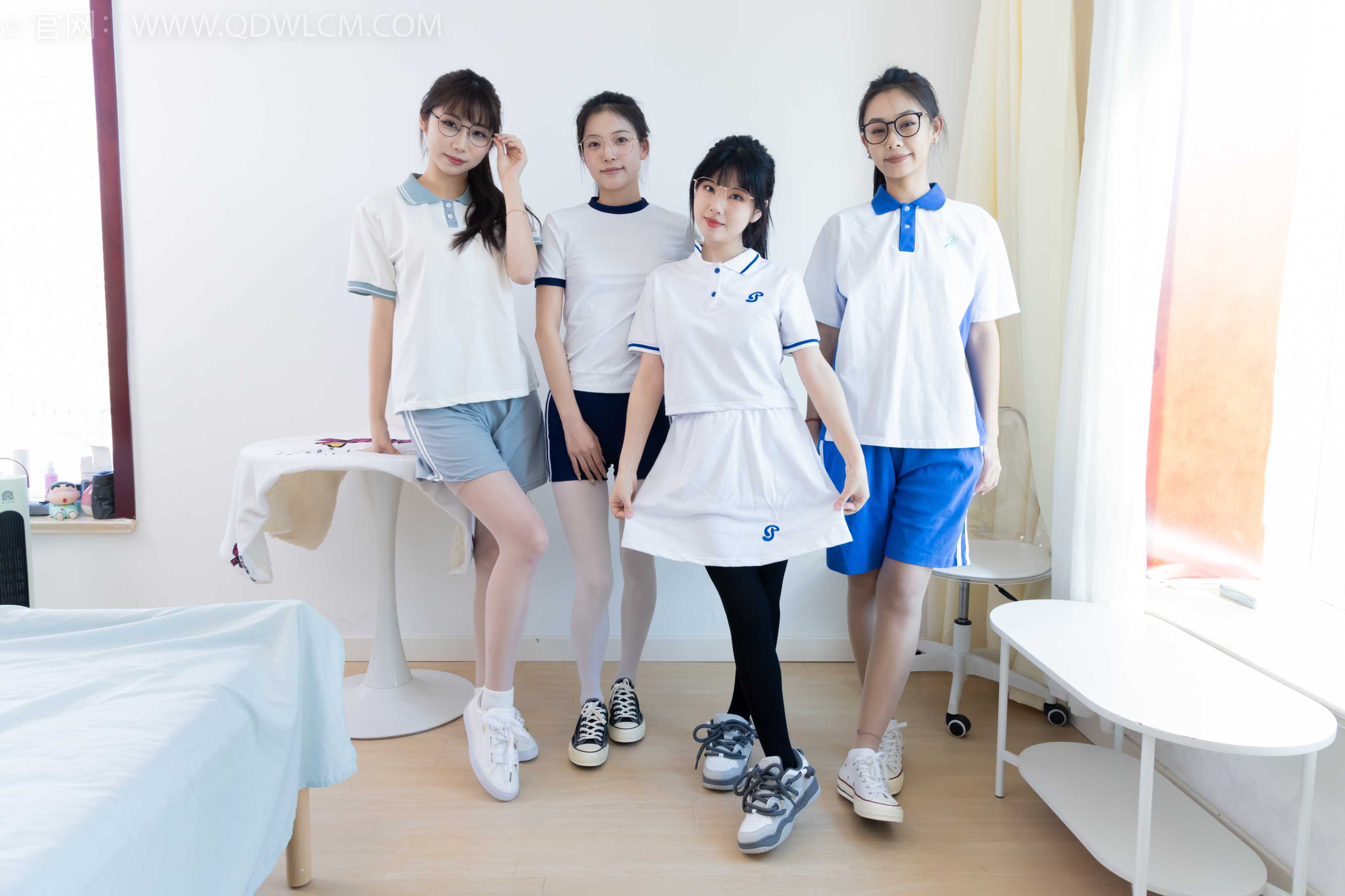 物恋传媒 NO.2243 茯苓&岚岚&泡泡&米米-新春快乐[190P-1V-6.07G]