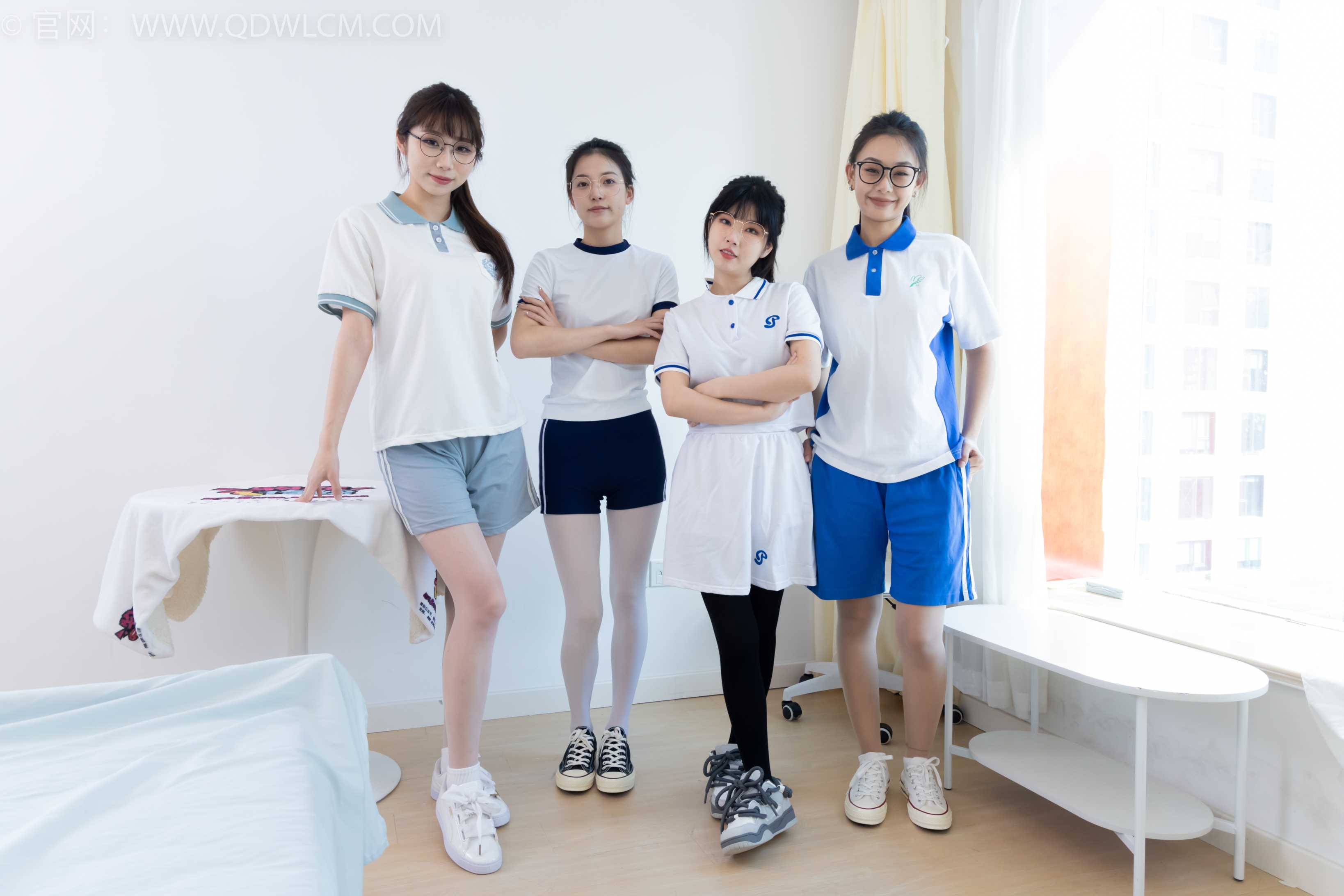 物恋传媒 NO.2243 茯苓&岚岚&泡泡&米米-新春快乐[190P-1V-6.07G]