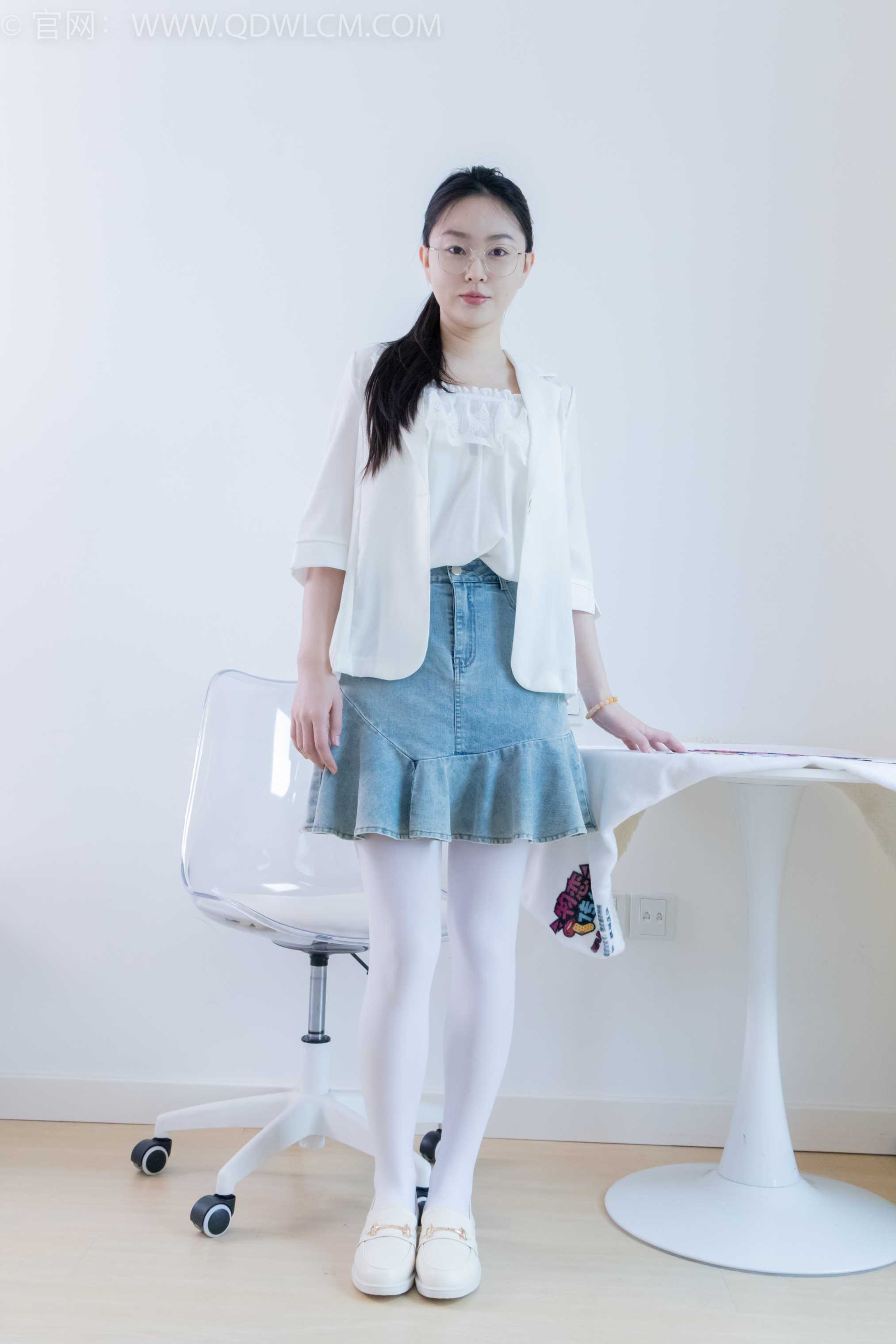 物恋传媒 NO.2246 美兔-皮鞋、皮筋绑脚老头乐挠脚剧情[151P-1V-4.33G]