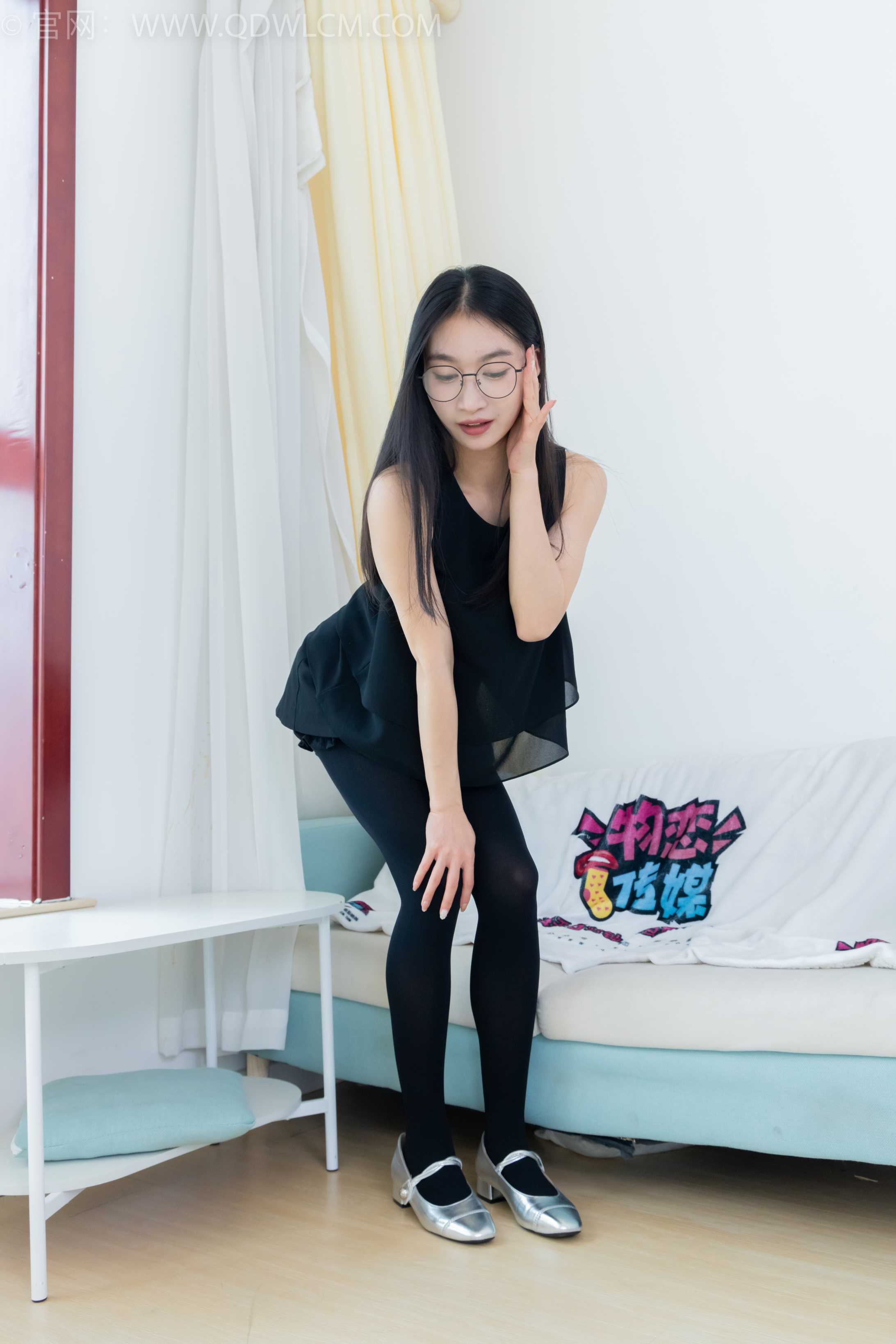 物恋传媒 NO.2249 小影-低跟鞋[150P1V-4.04G