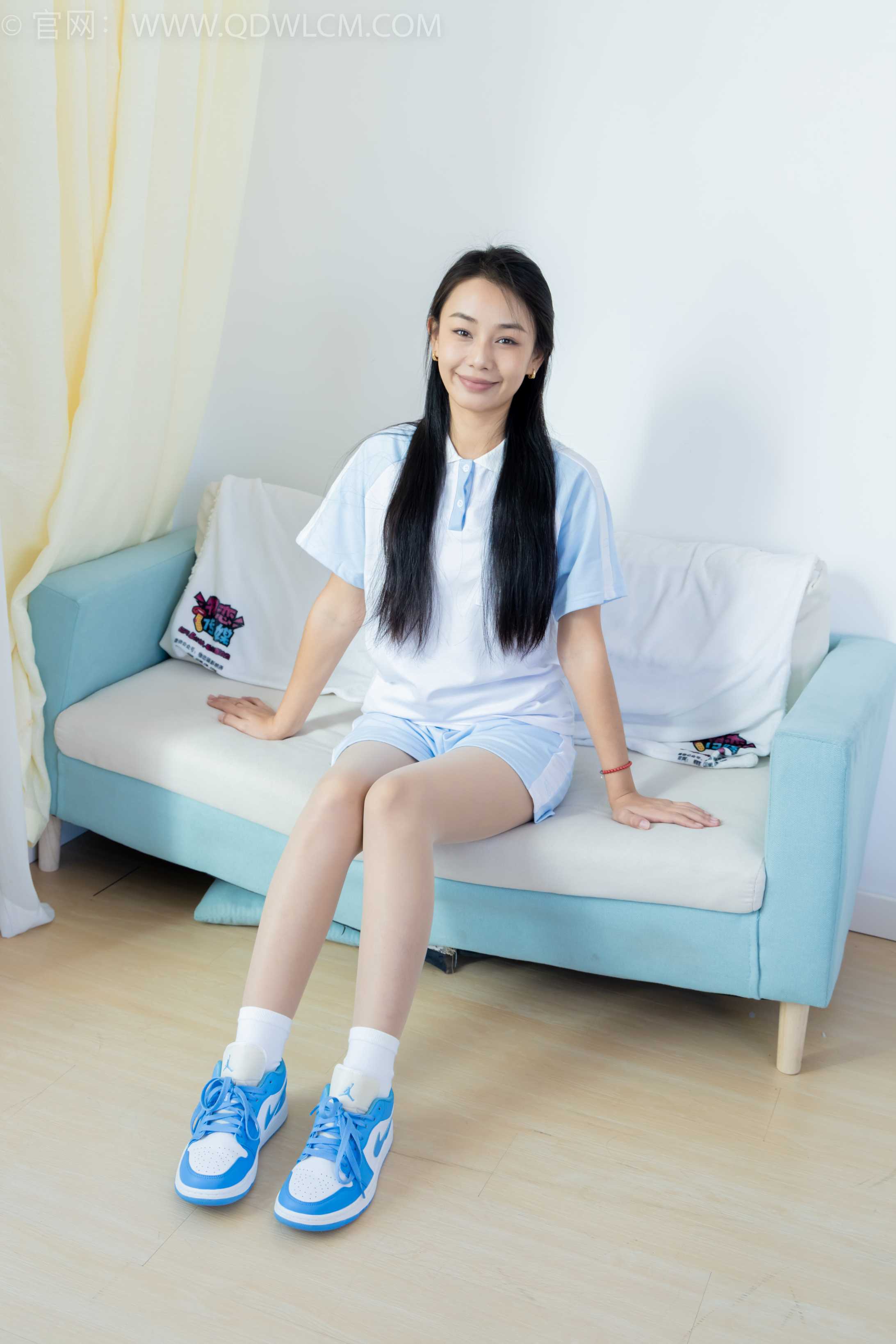 物恋传媒 NO.2250 岚岚-板鞋、白棉袜、老头乐挠脚剧情 [150P1V-3.56GB]