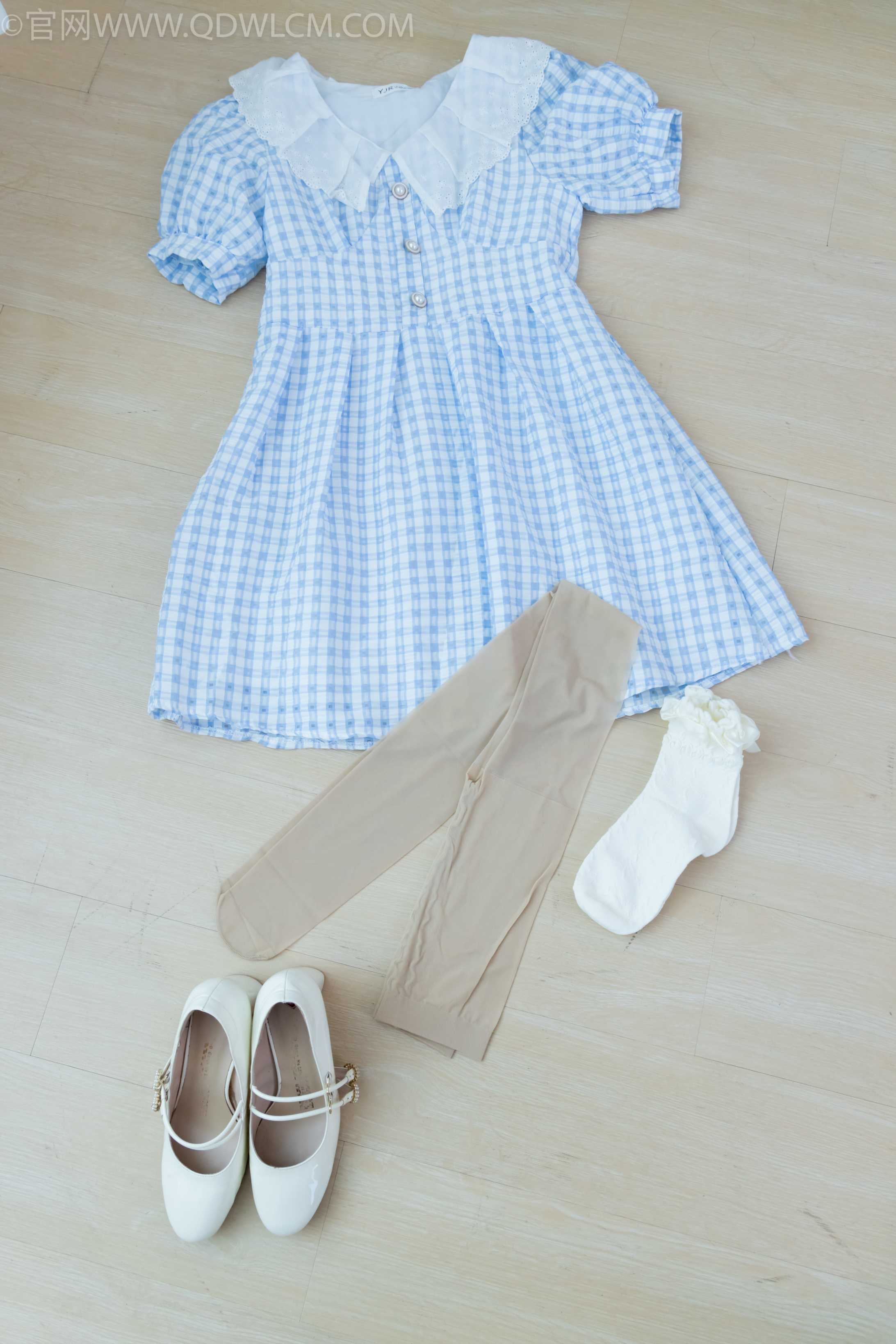 物恋传媒 NO.2261 小影-高跟鞋、白棉袜、（脚尖加固款）[167P-1V-4.42G]