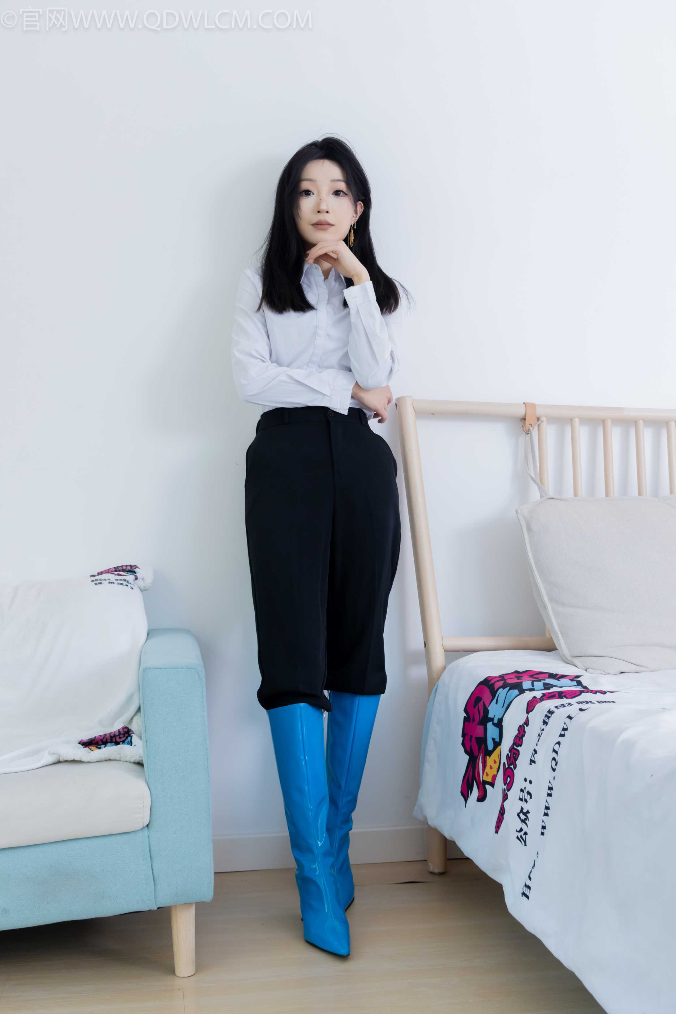 物恋传媒 NO.2267 嘟嘟-高跟长靴（大量）、（脚尖加固款）[238P-1V-6.76G]