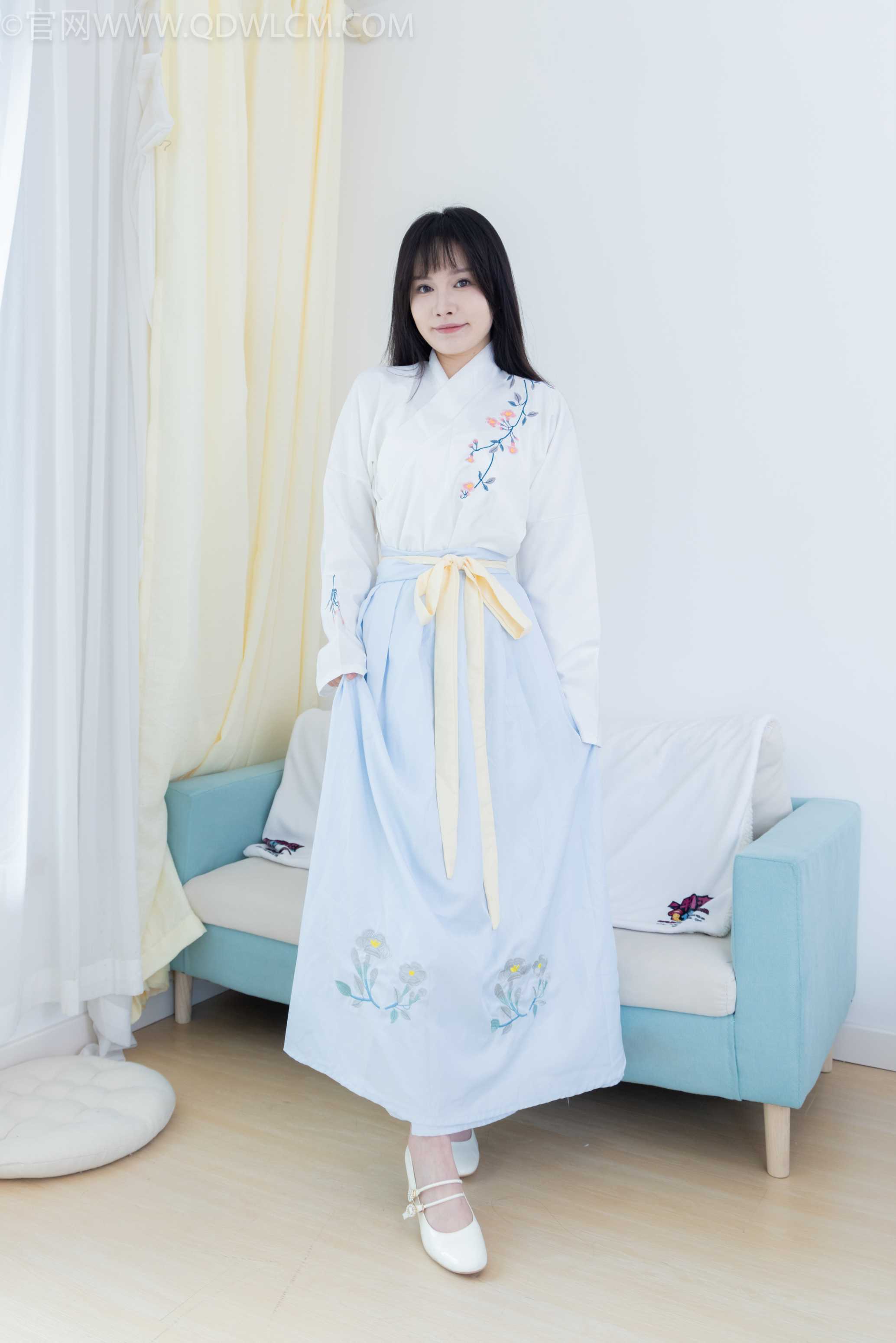 物恋传媒 NO.2270 小酒-高跟鞋、布鞋、白棉足袋、汉服[191P-1V-4.94G]