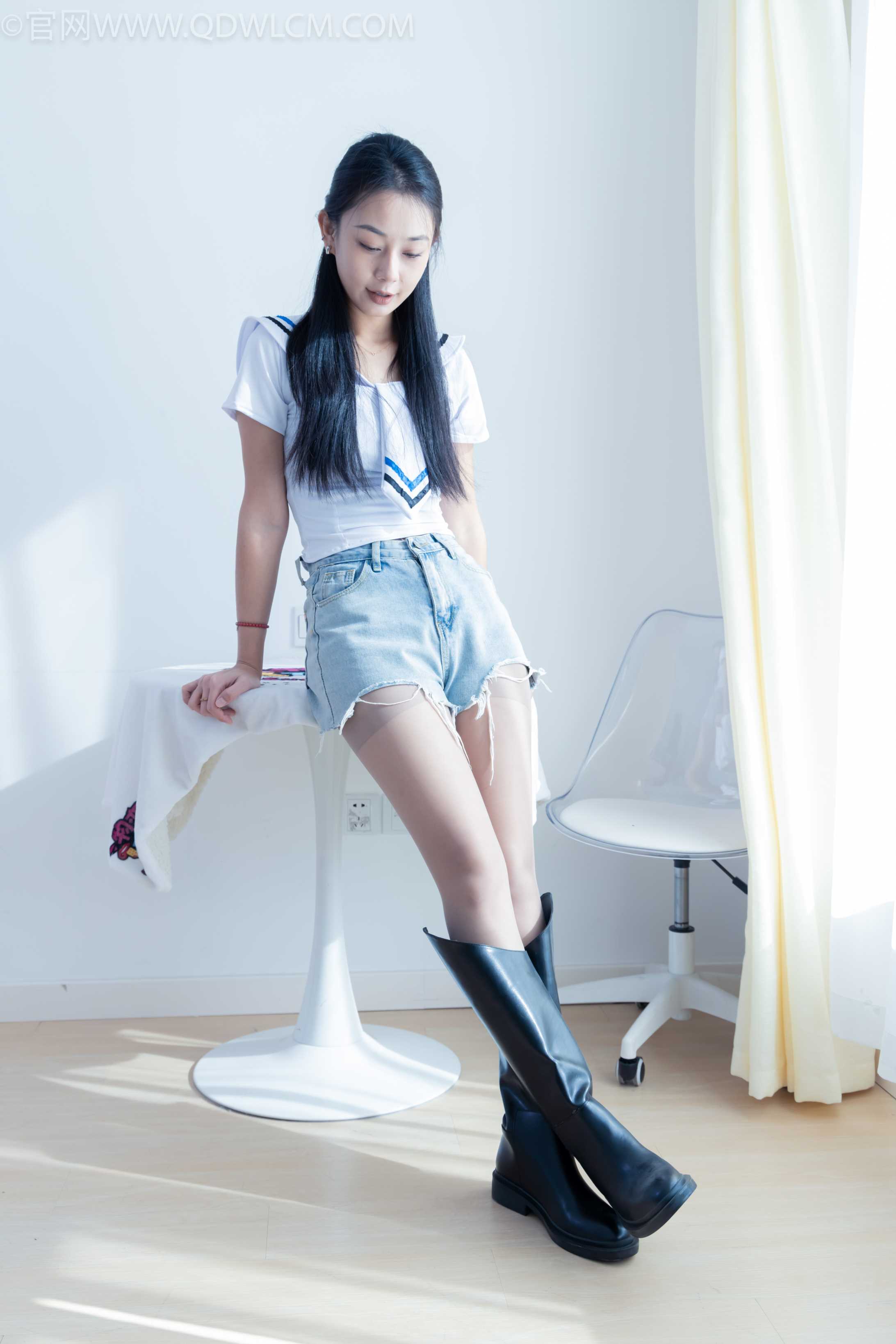 物恋传媒 NO.2272 岚岚[195P-1V-4.49G]